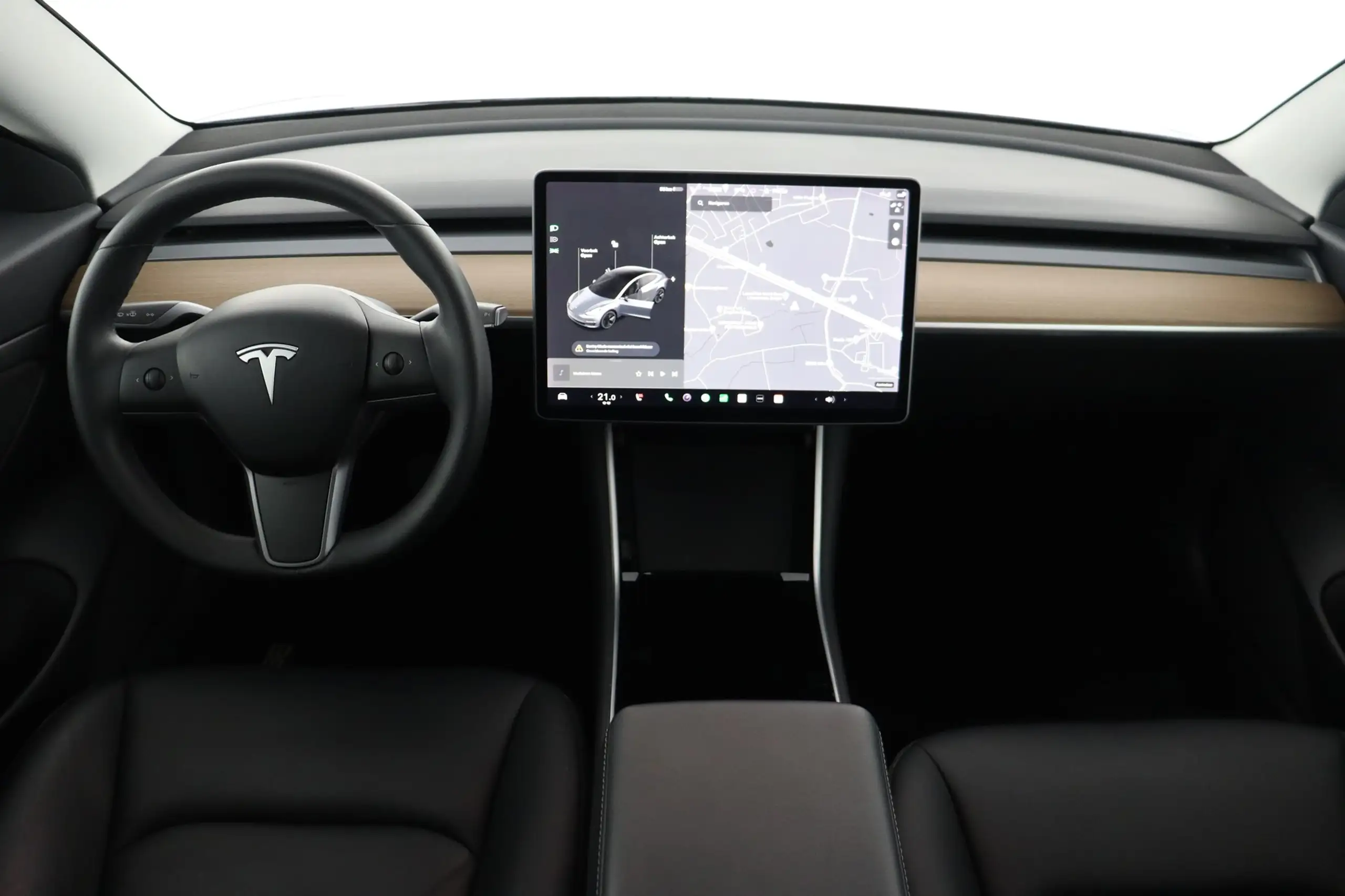 Tesla - Model 3