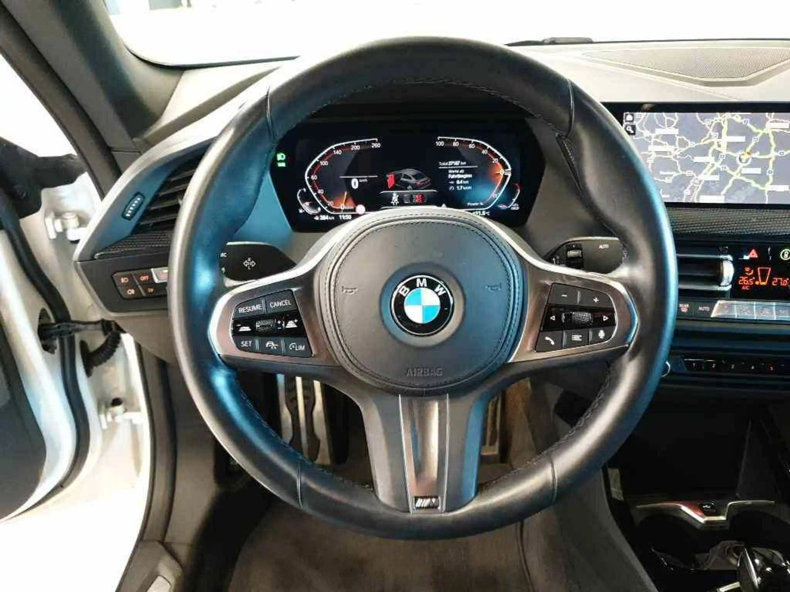 BMW - 218