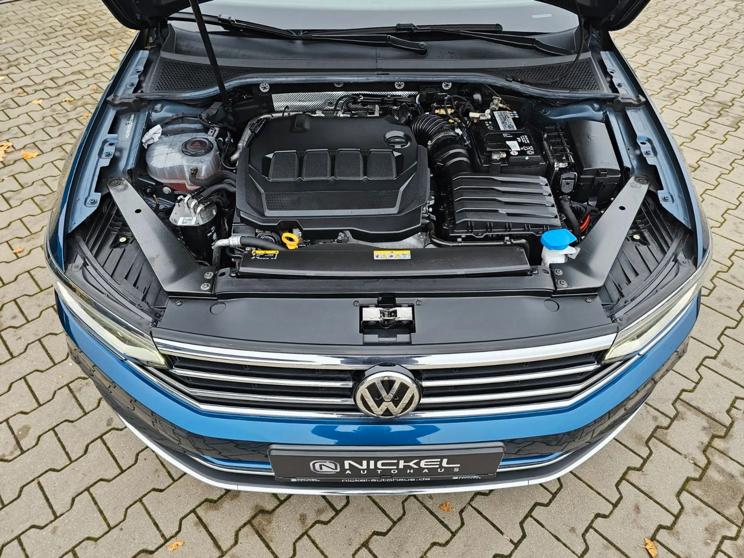 Volkswagen - Passat Variant