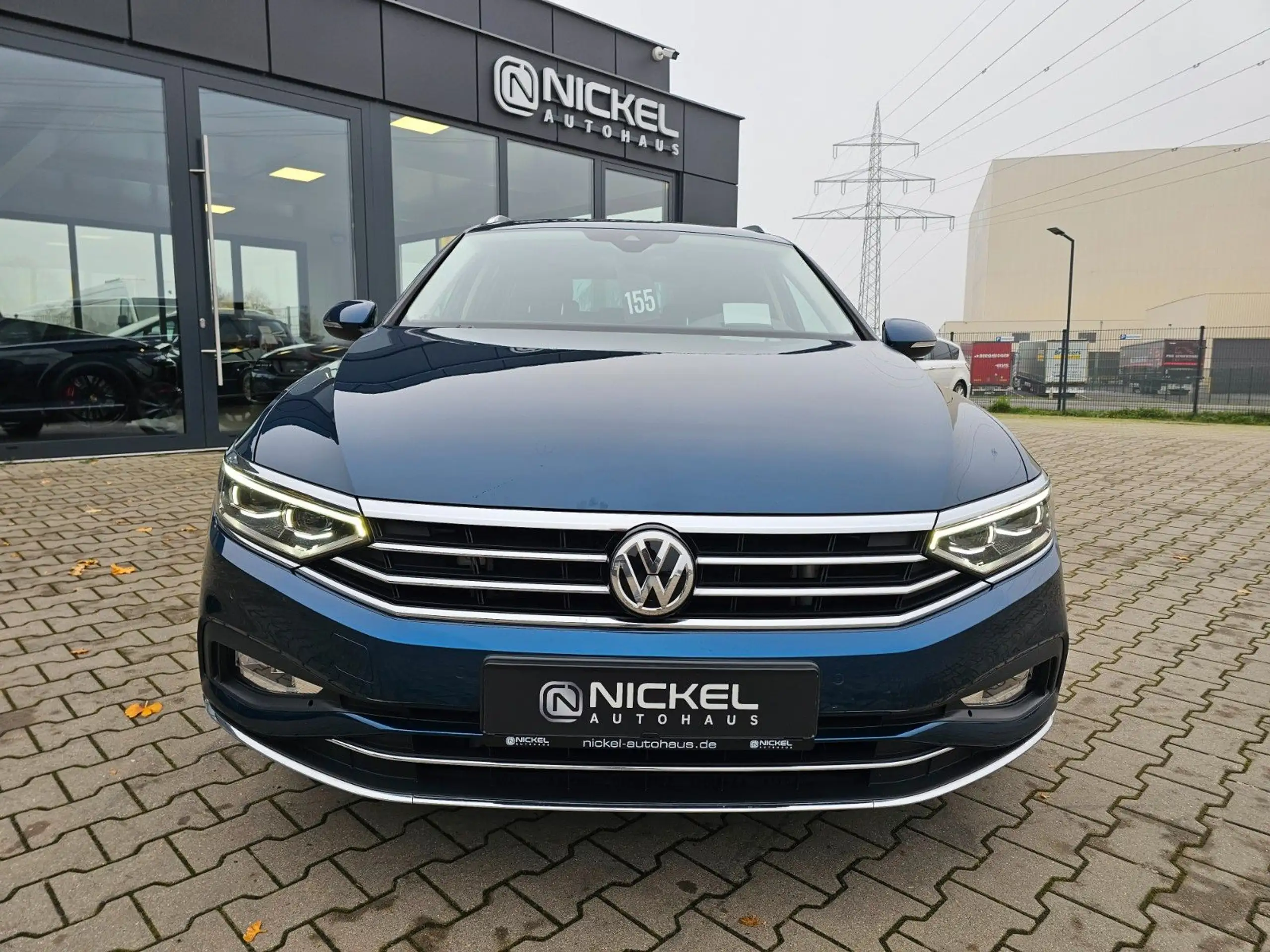 Volkswagen - Passat Variant