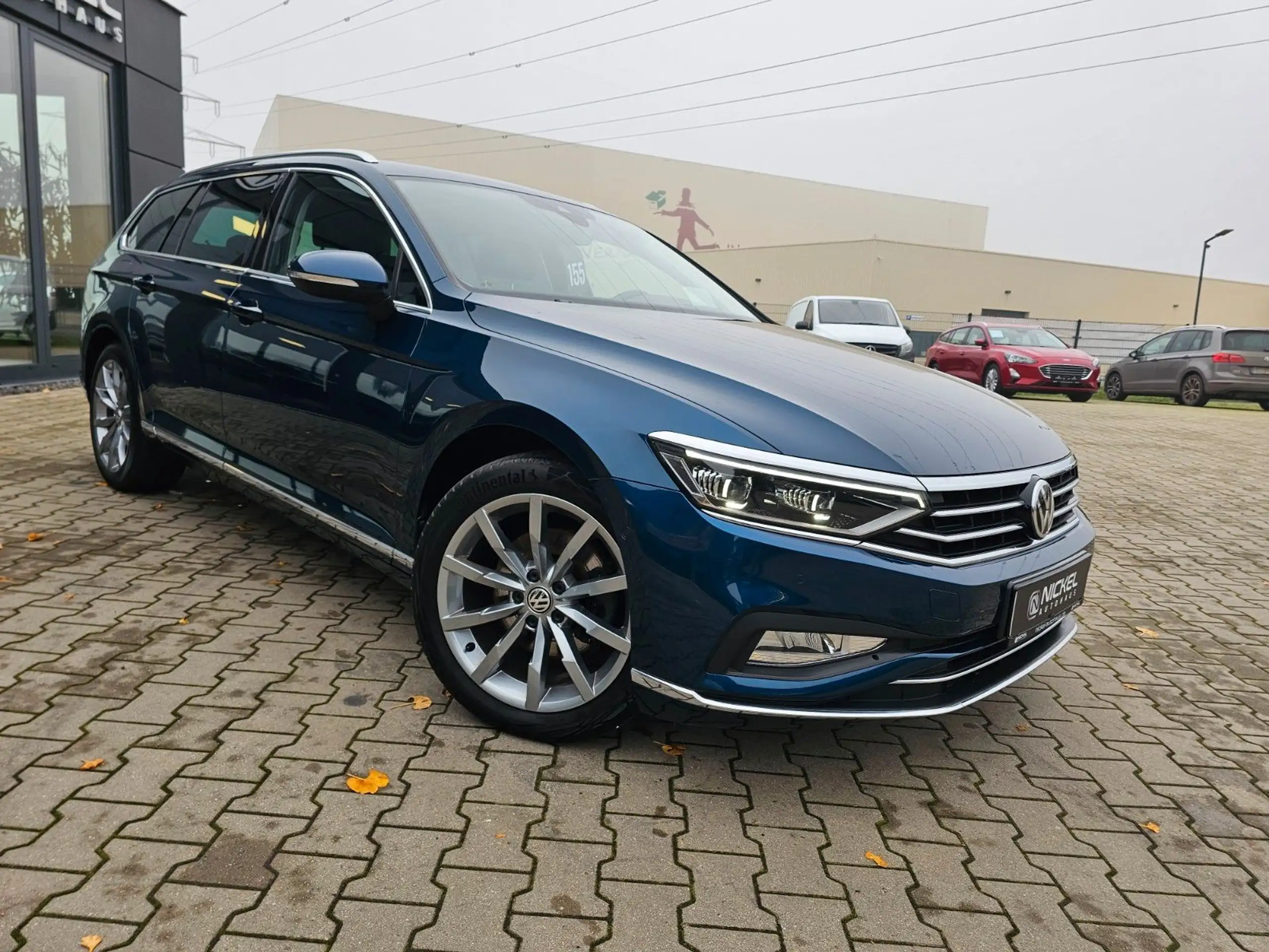 Volkswagen - Passat Variant