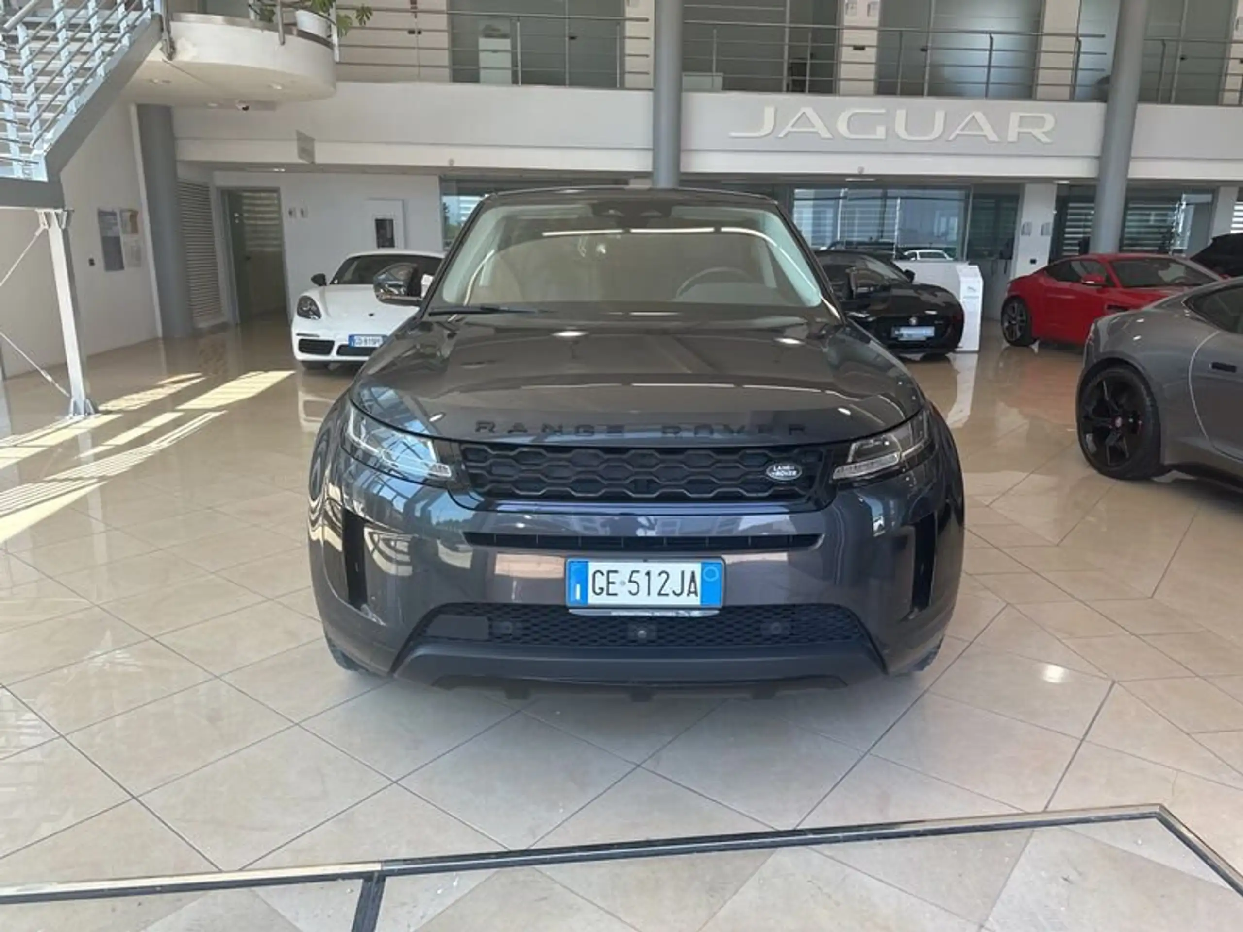 Land Rover - Range Rover Evoque