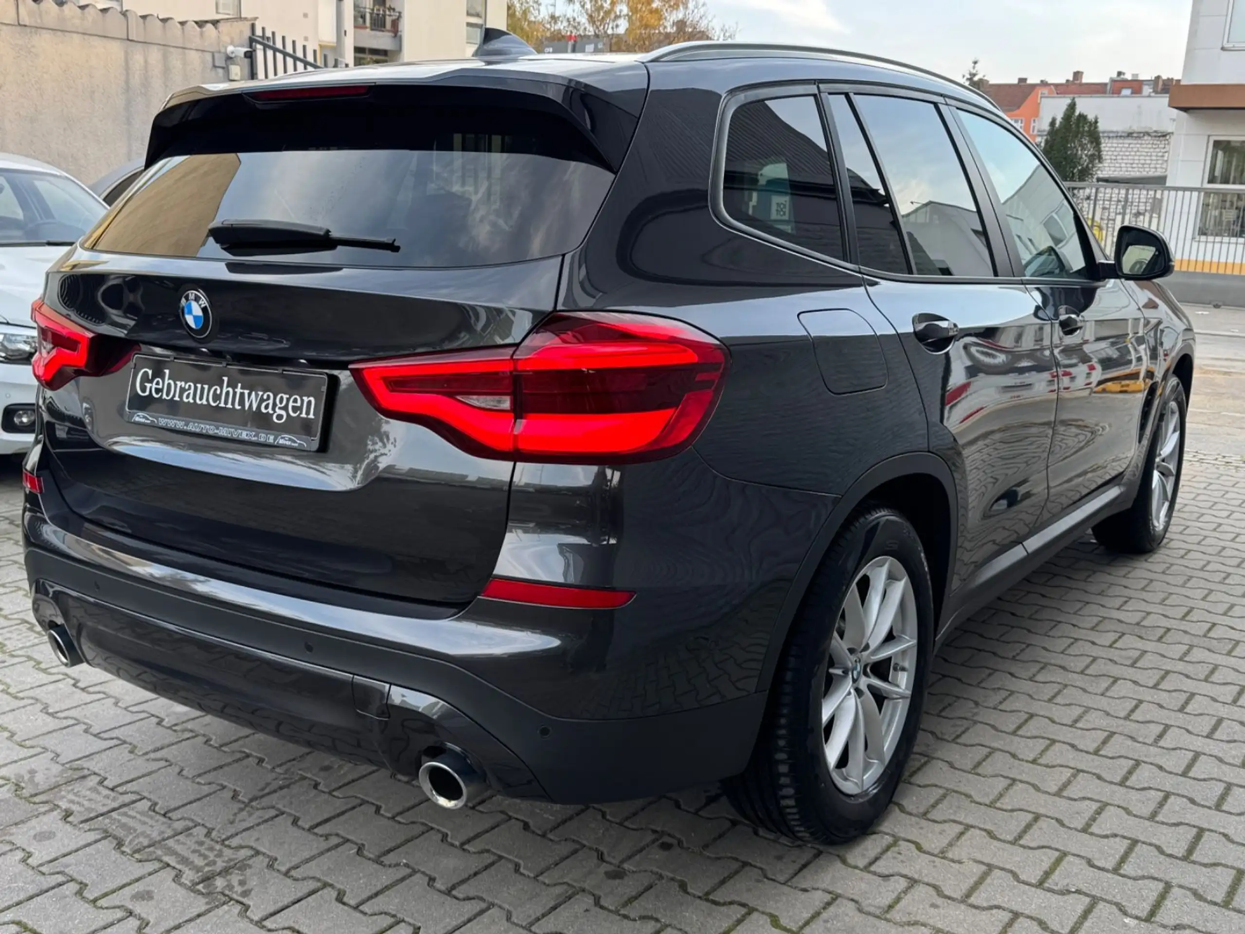 BMW - X3