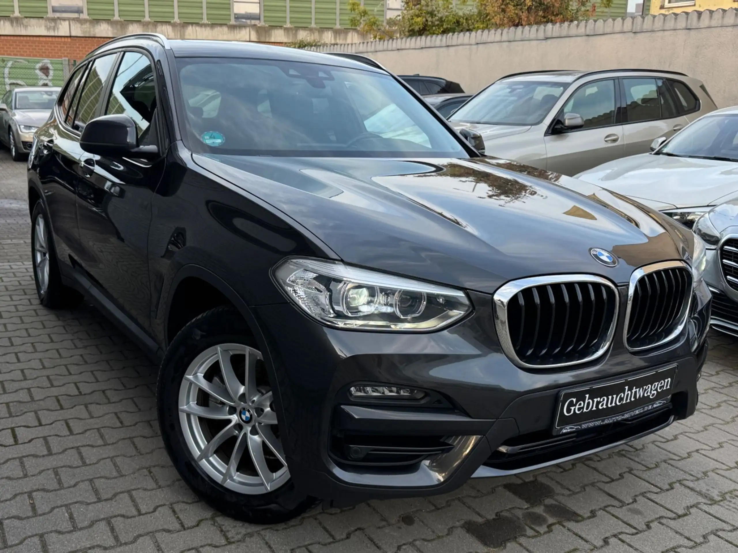 BMW - X3