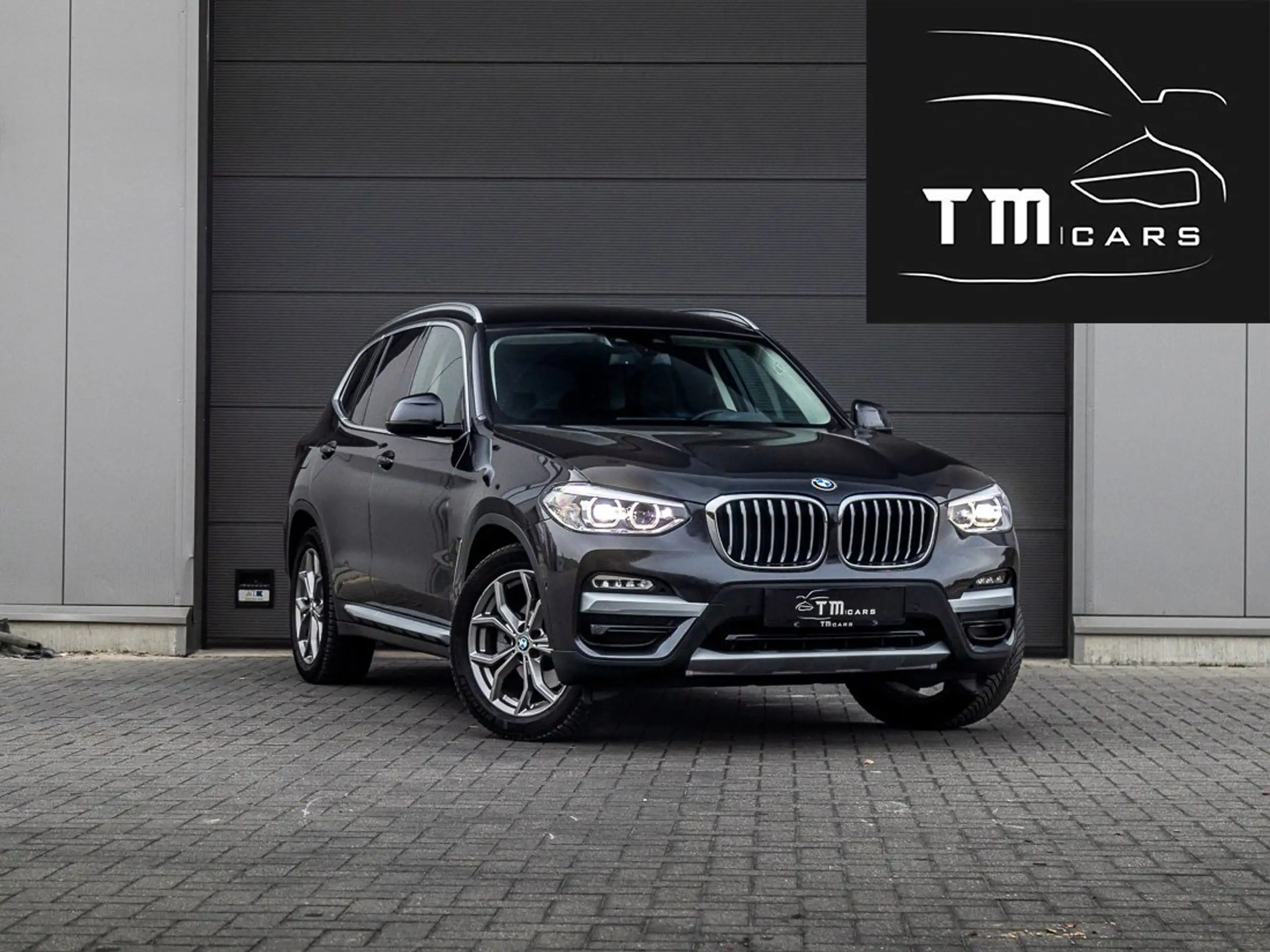 BMW - X3