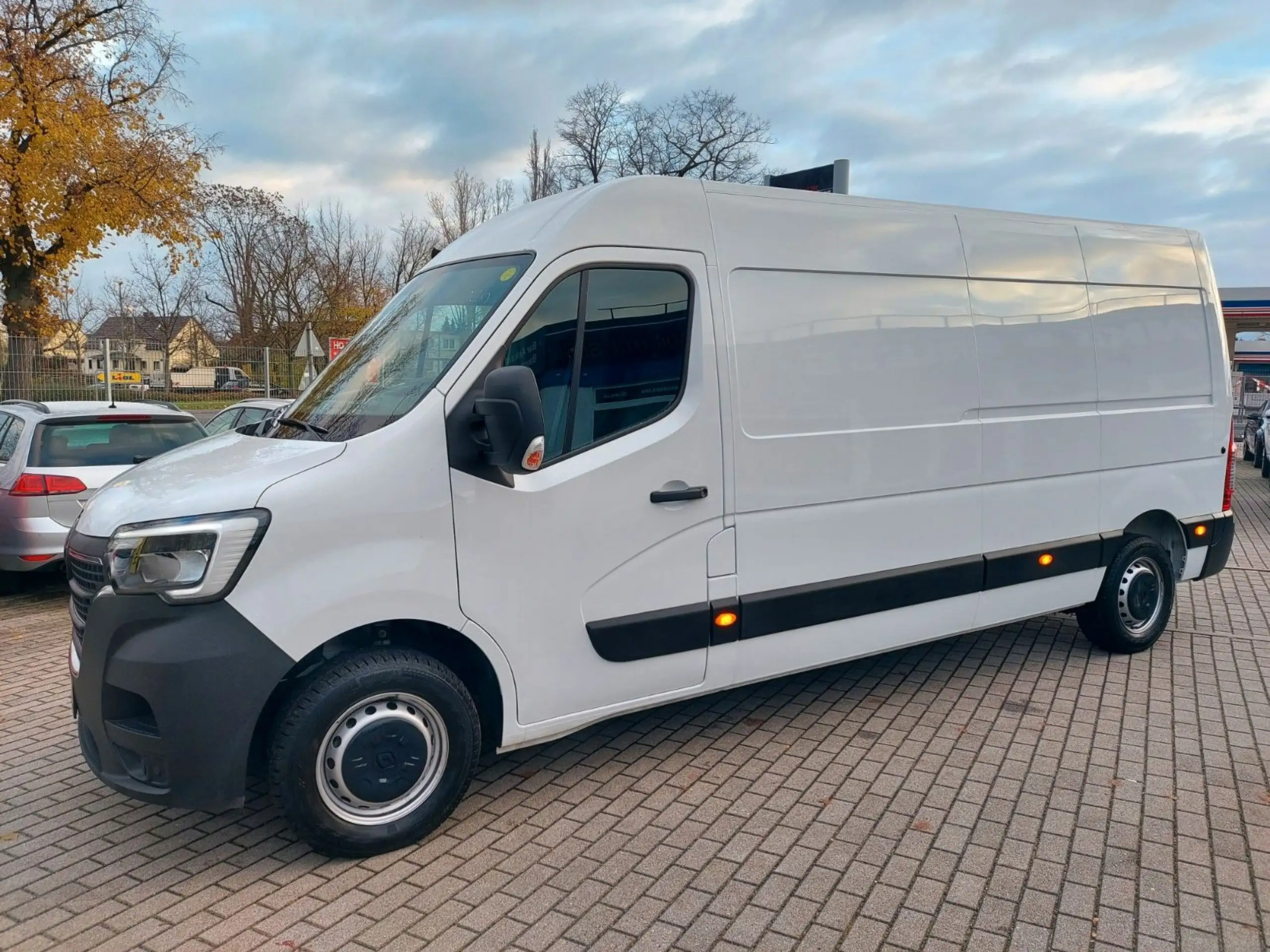 Renault - Master