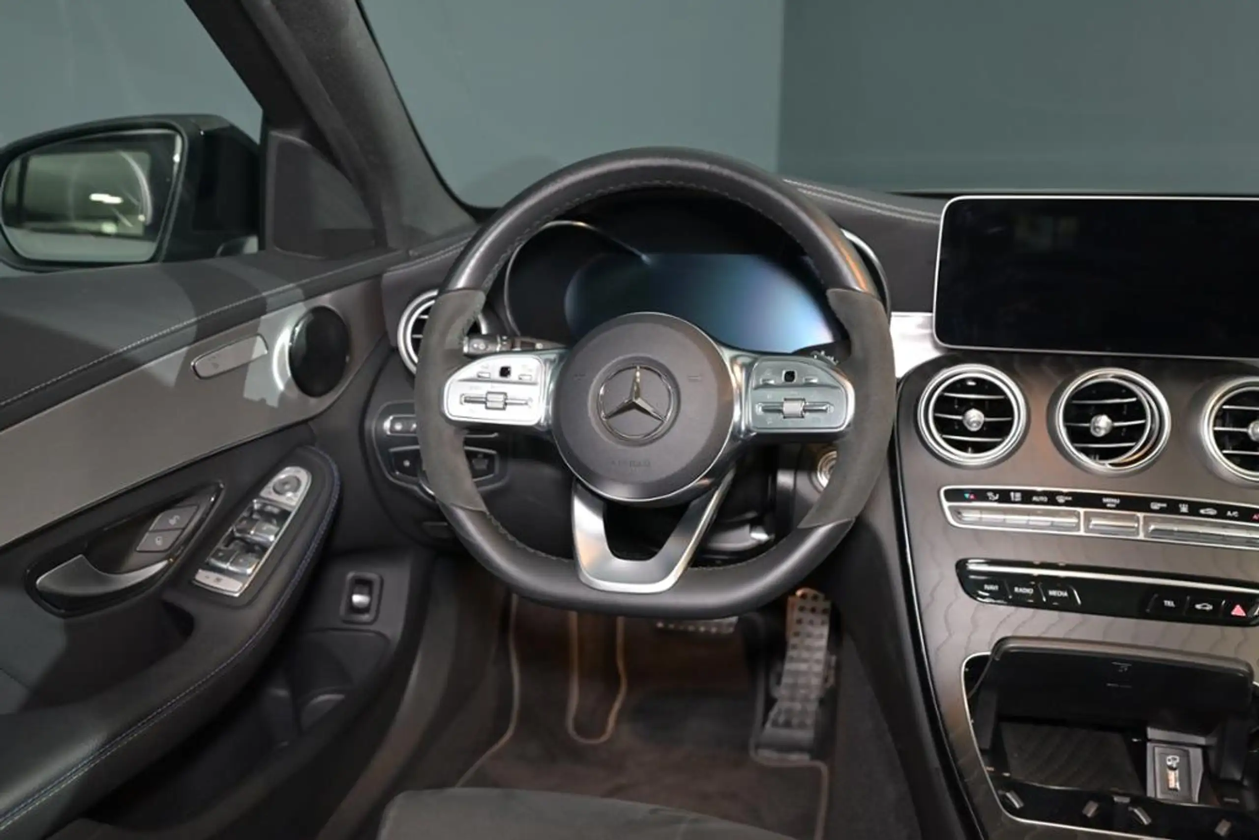 Mercedes-Benz - C 300