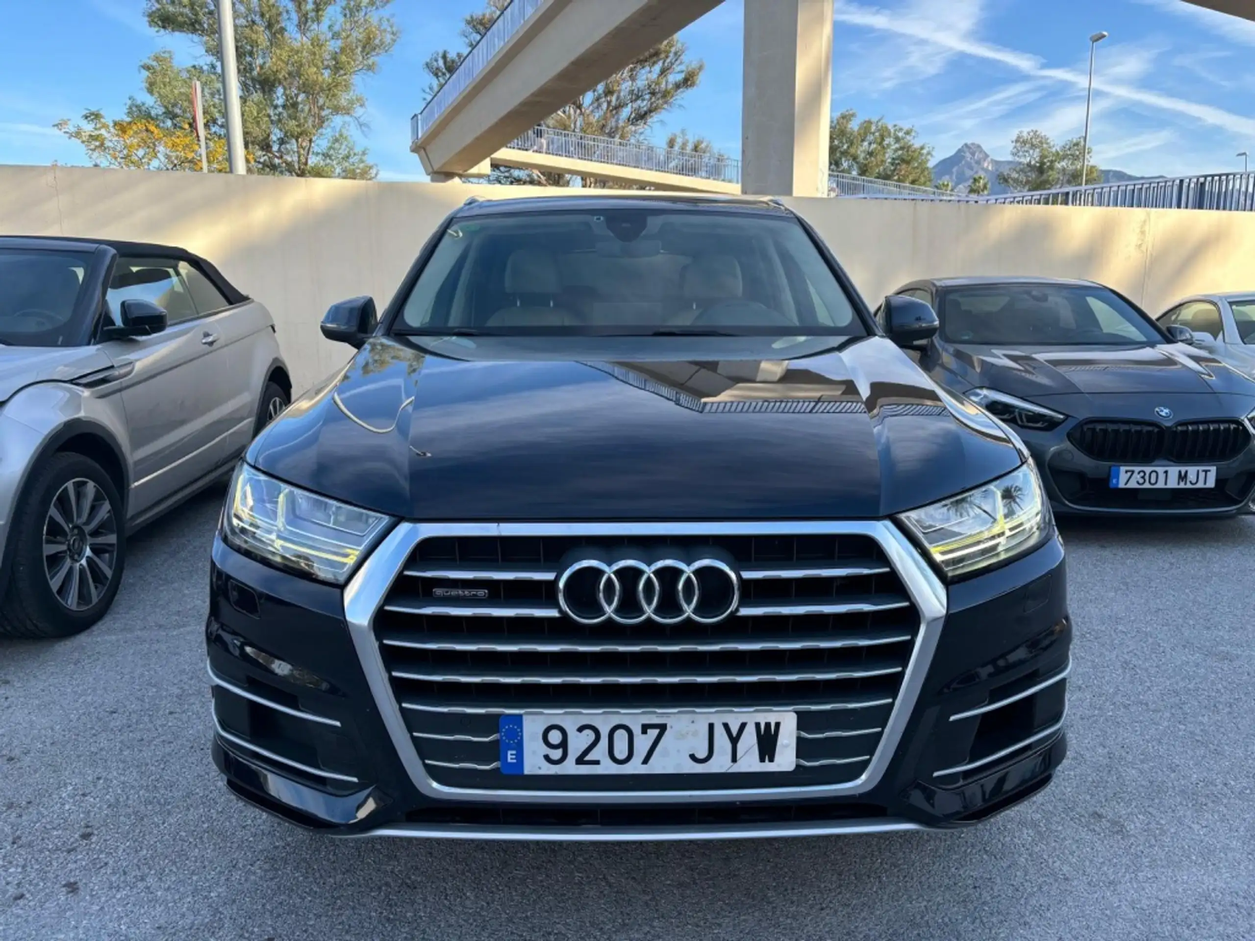 Audi - Q7