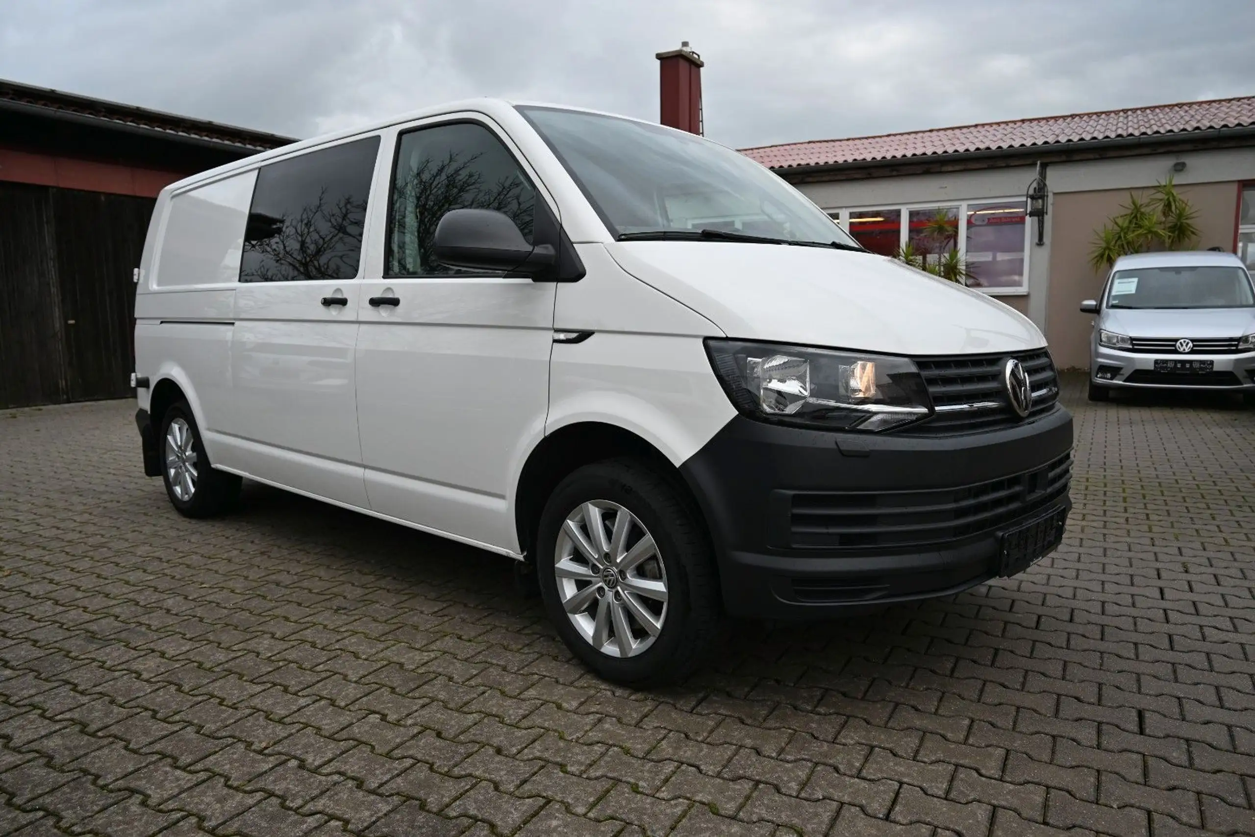 Volkswagen - T6 Transporter