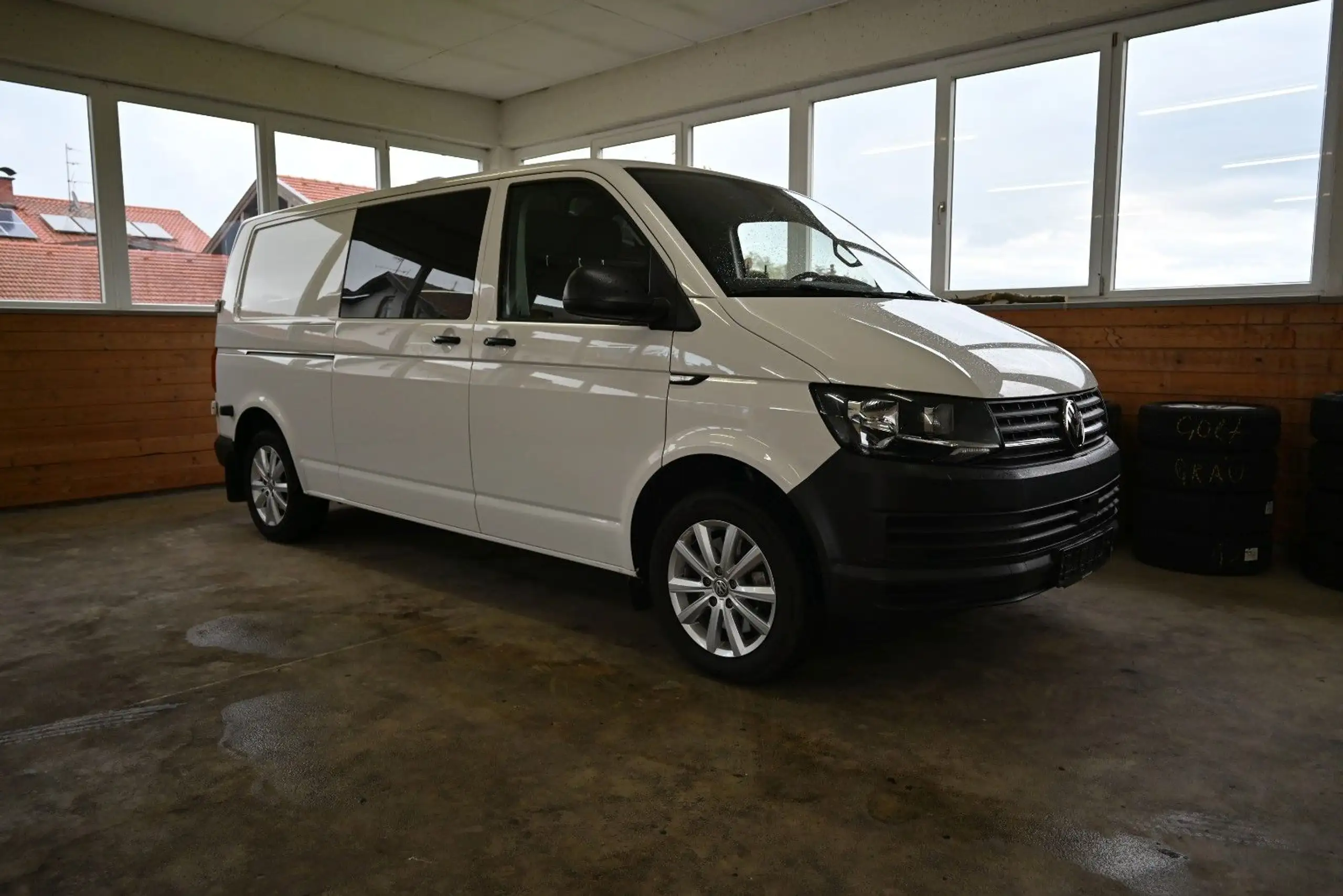 Volkswagen - T6 Transporter