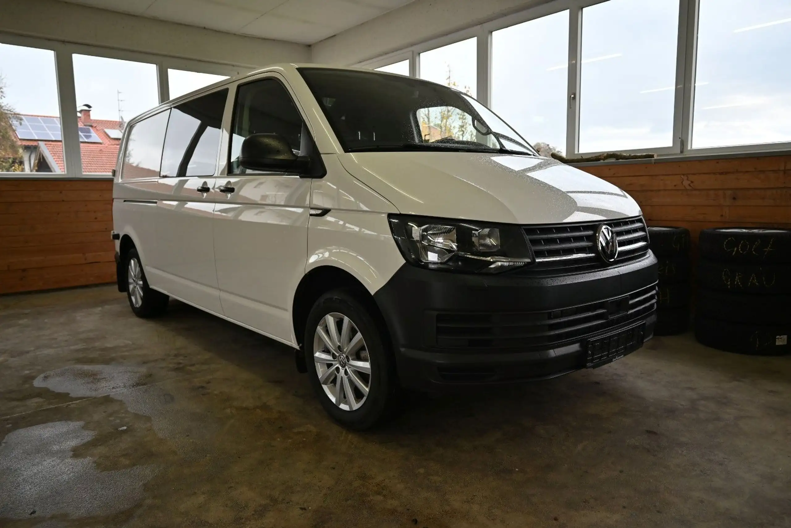 Volkswagen - T6 Transporter