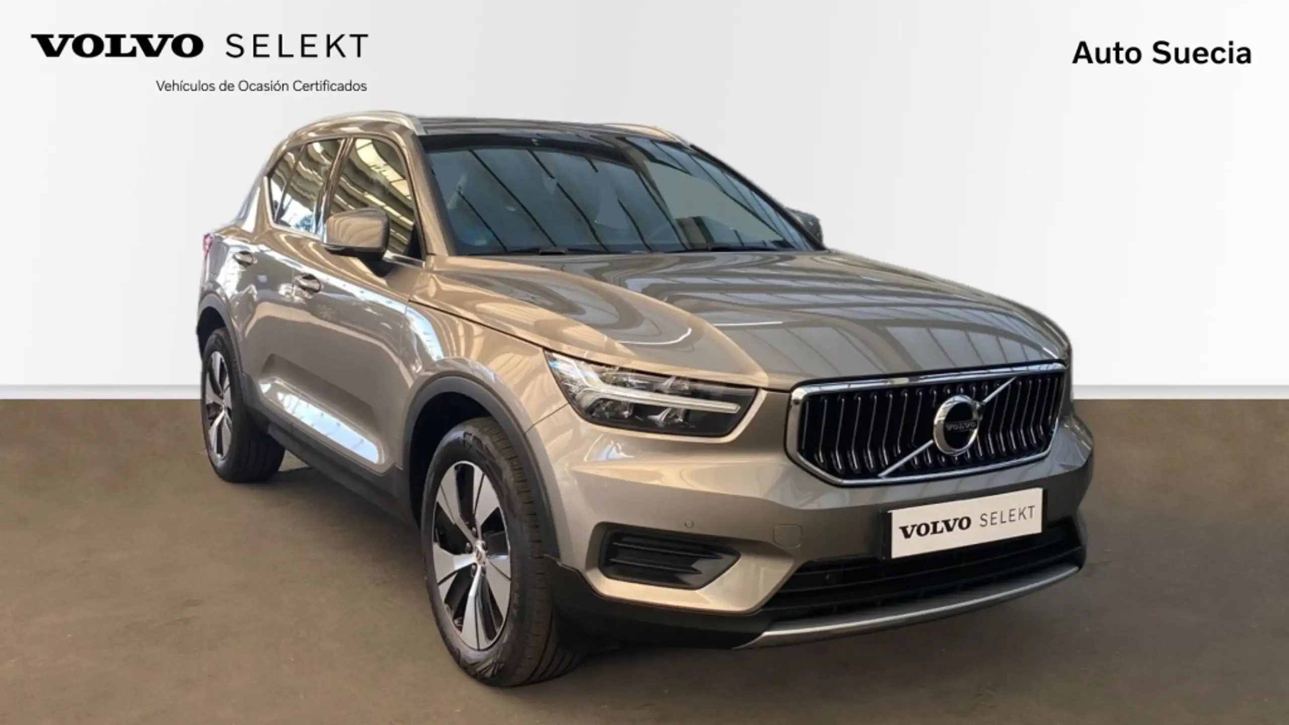 Volvo - XC40