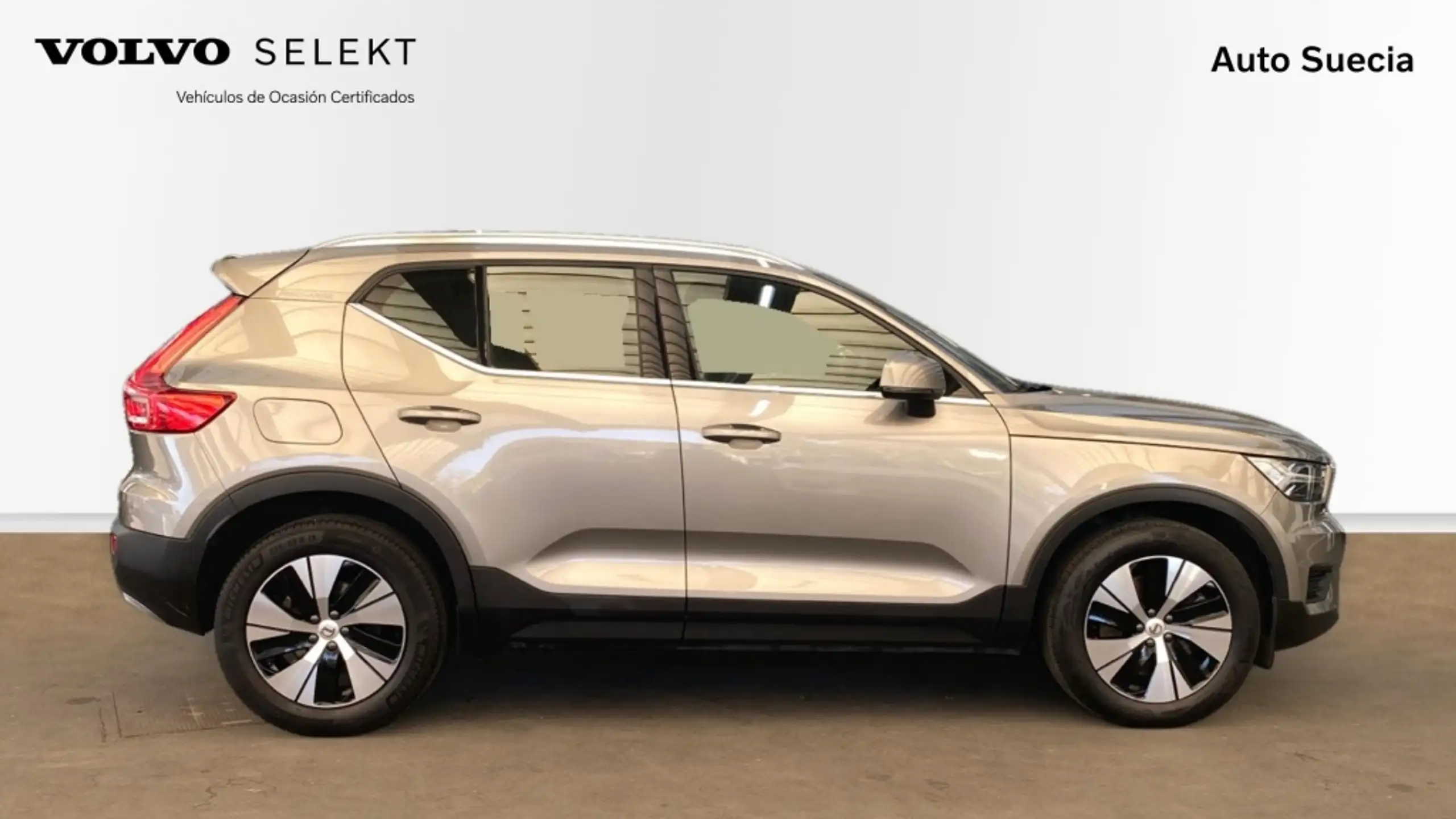 Volvo - XC40