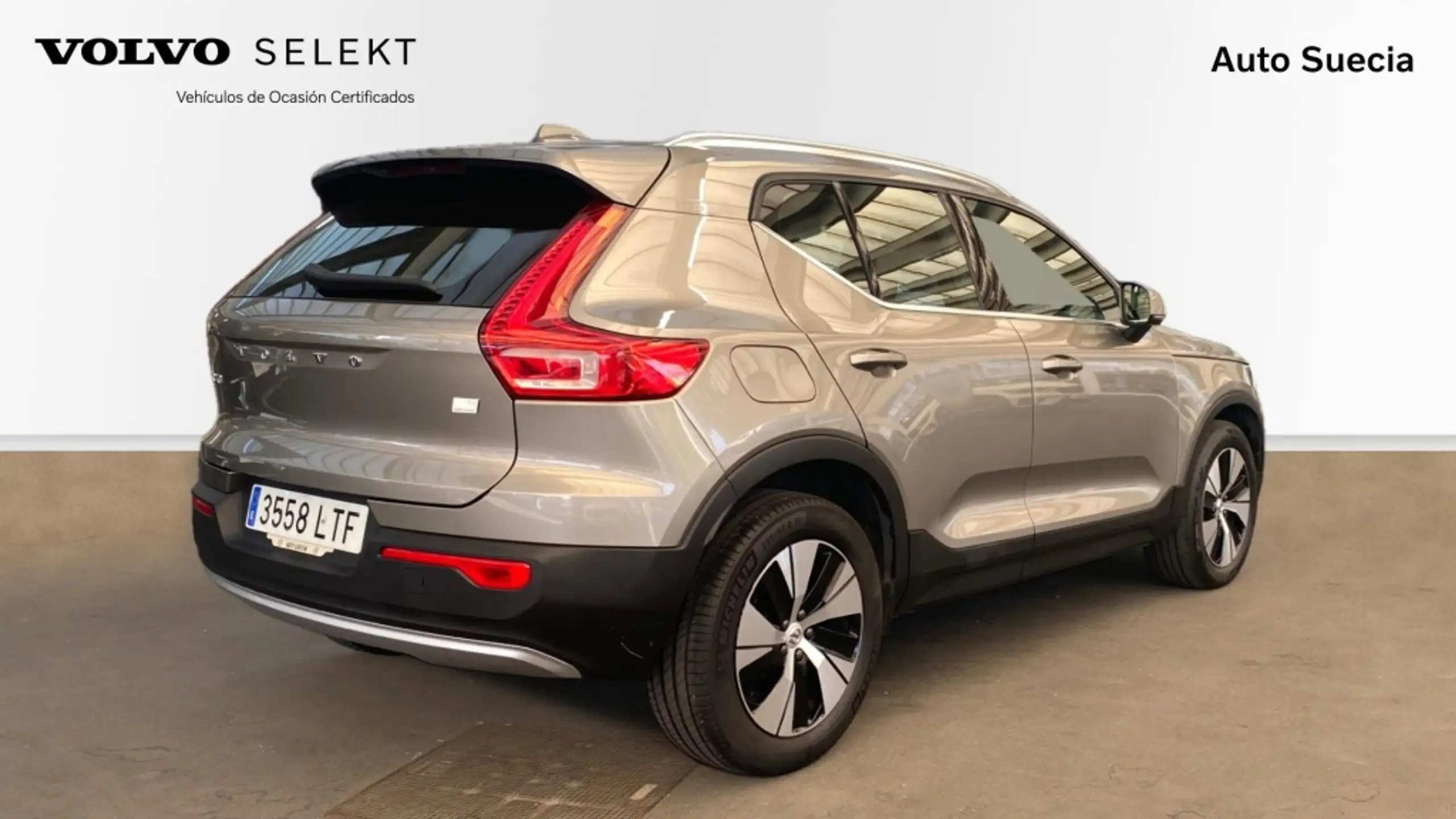 Volvo - XC40