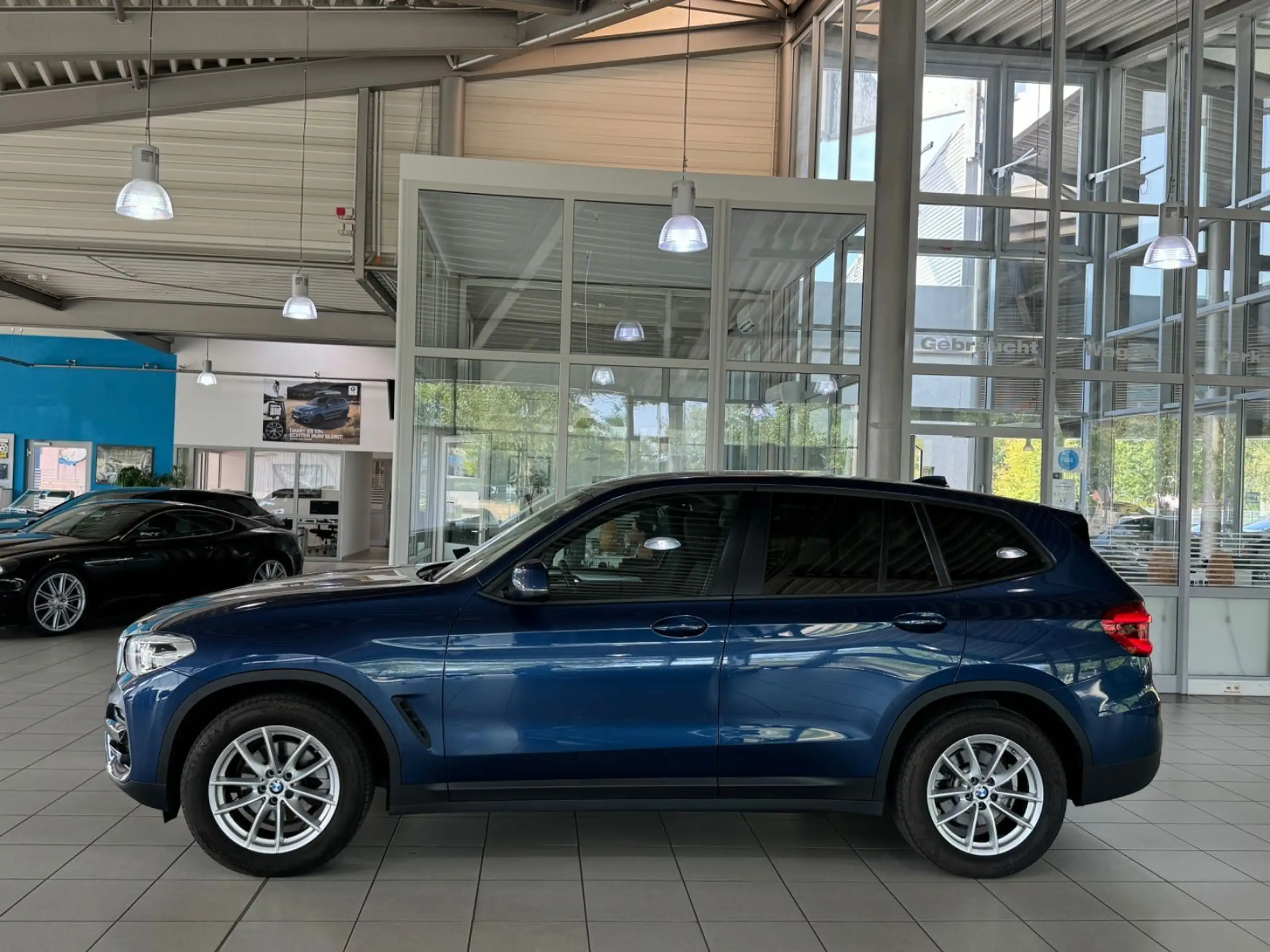 BMW - X3