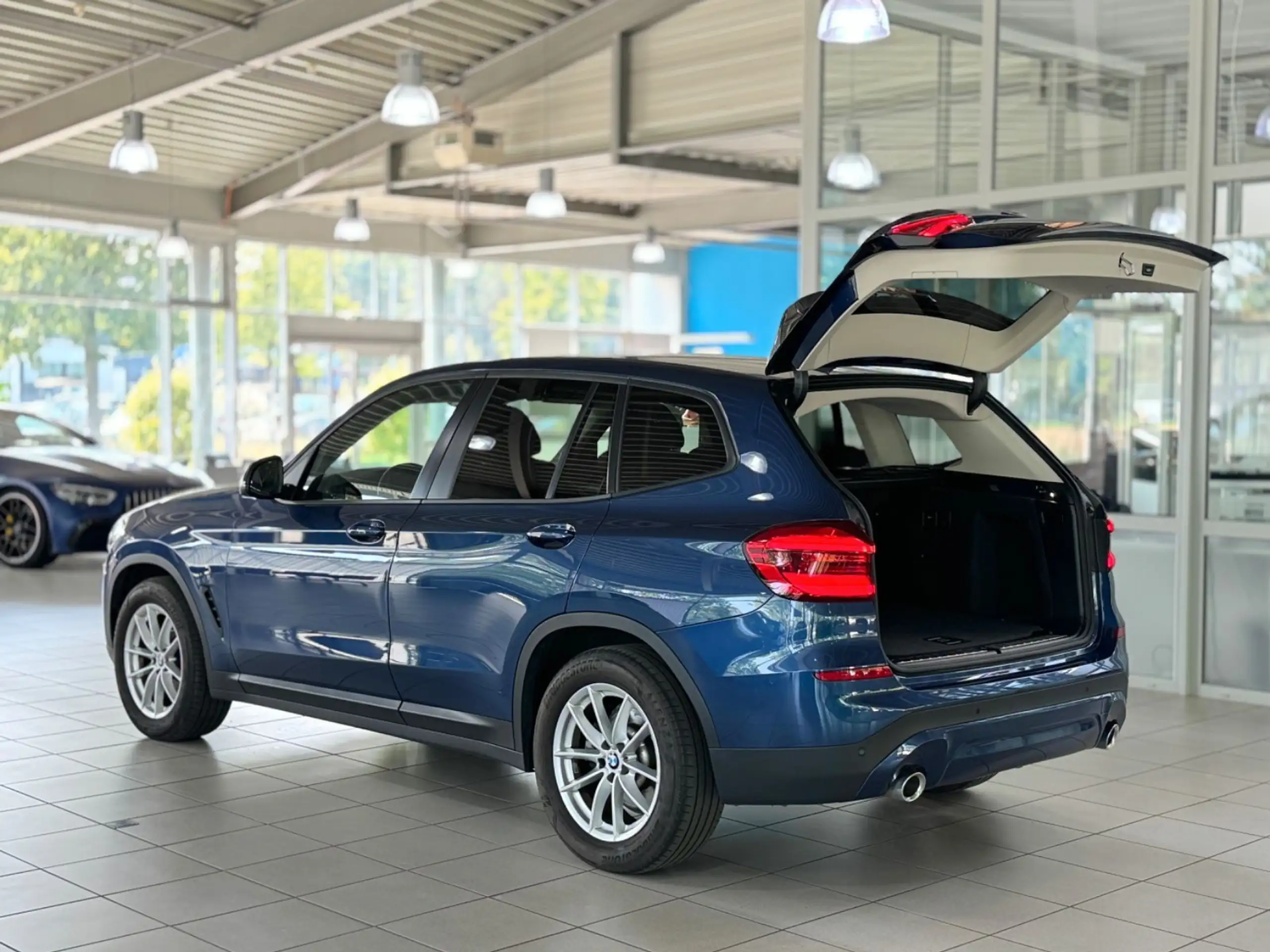 BMW - X3