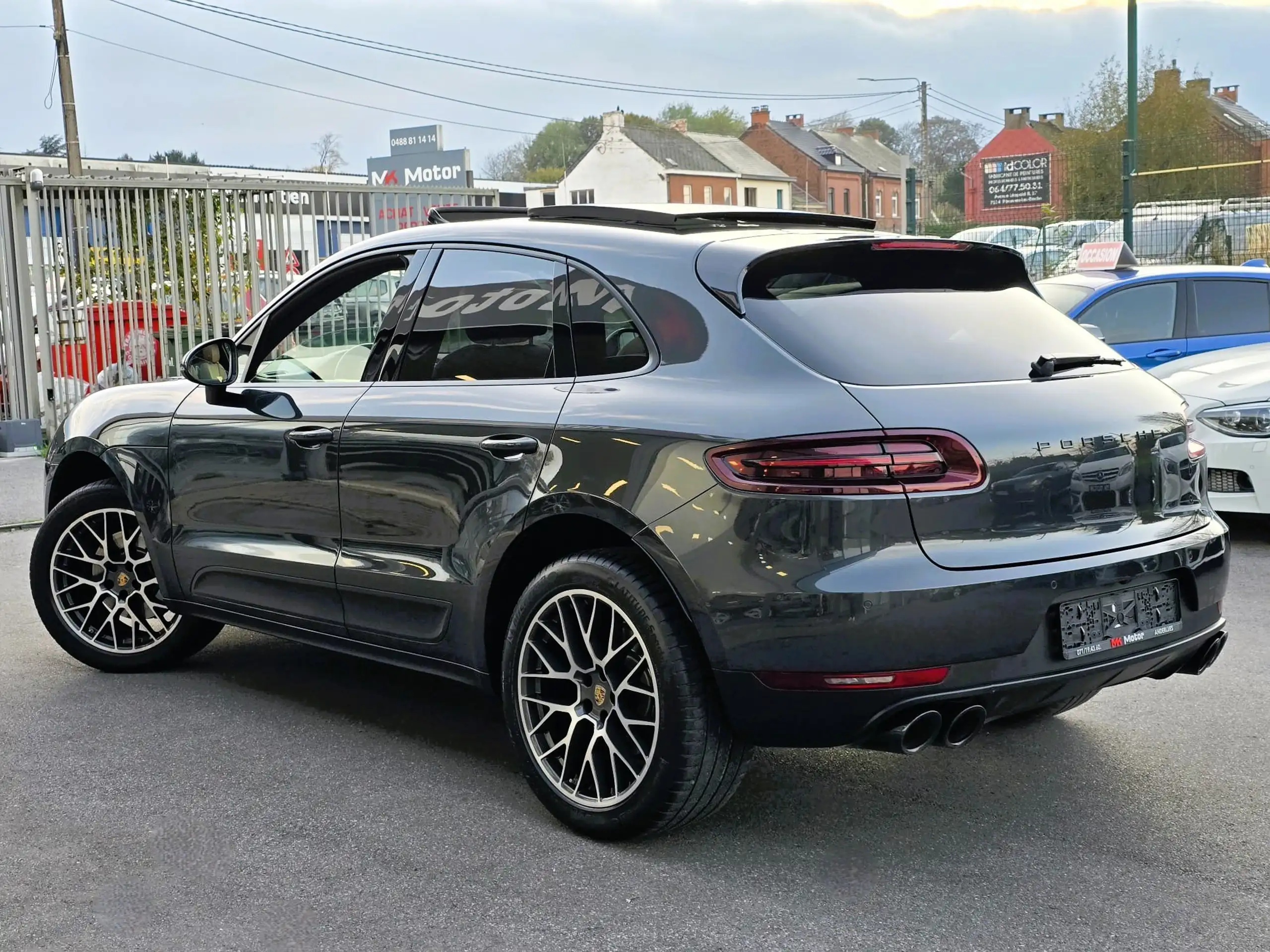 Porsche - Macan