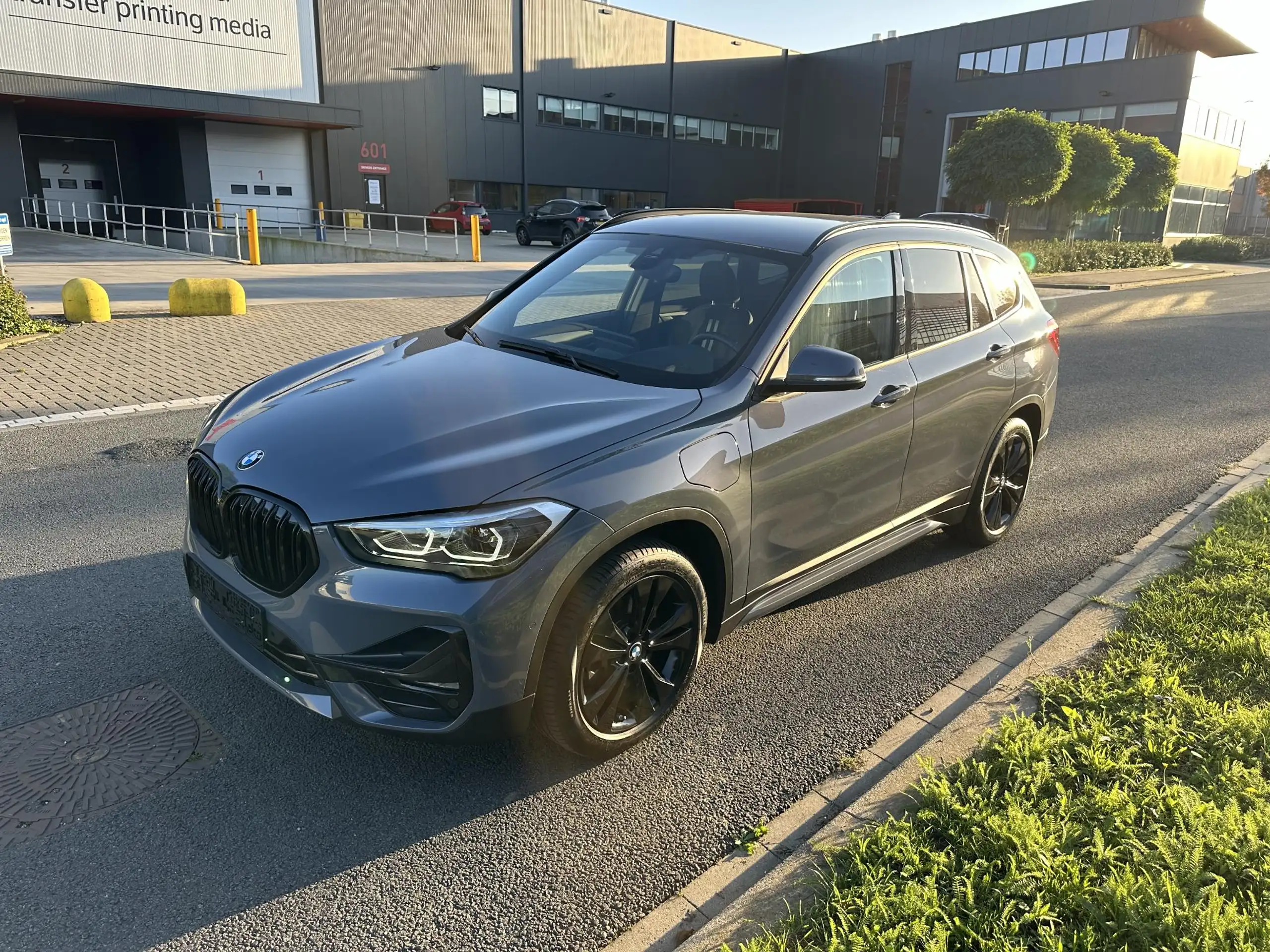 BMW - X1