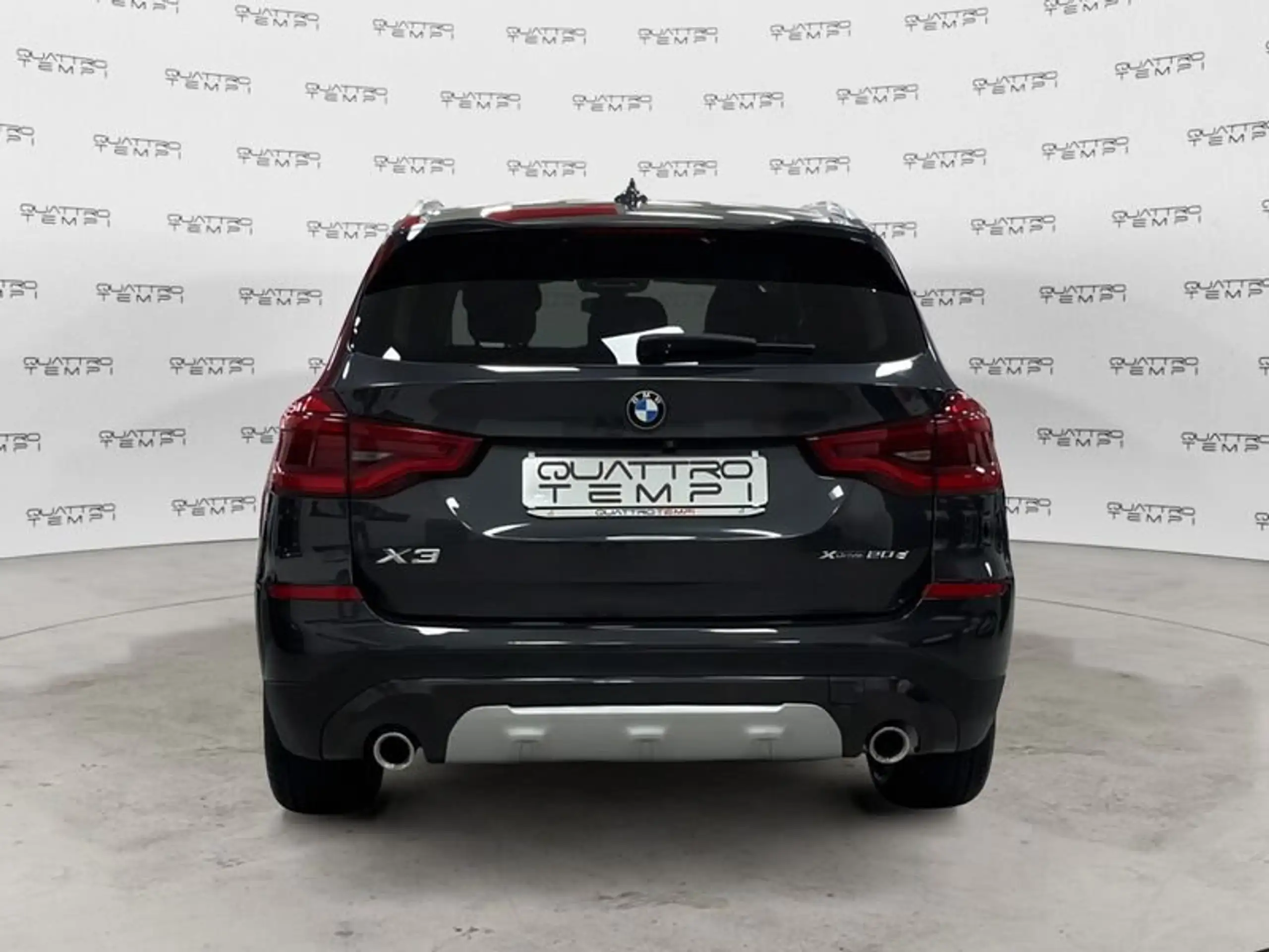 BMW - X3