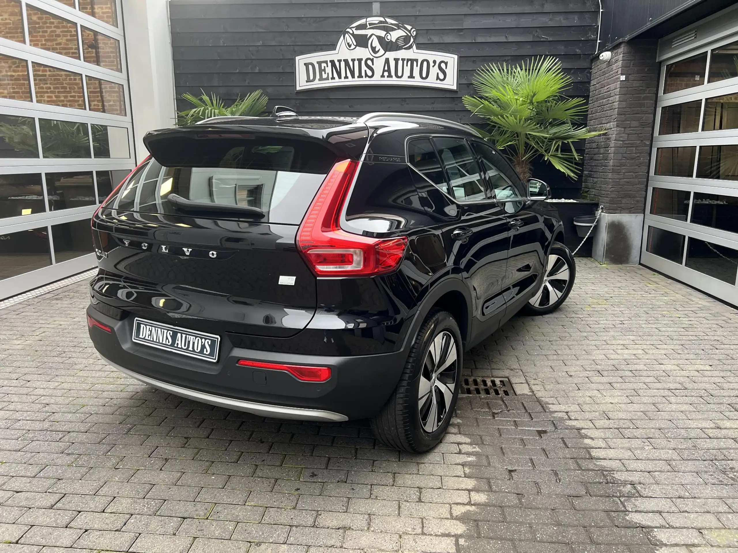 Volvo - XC40