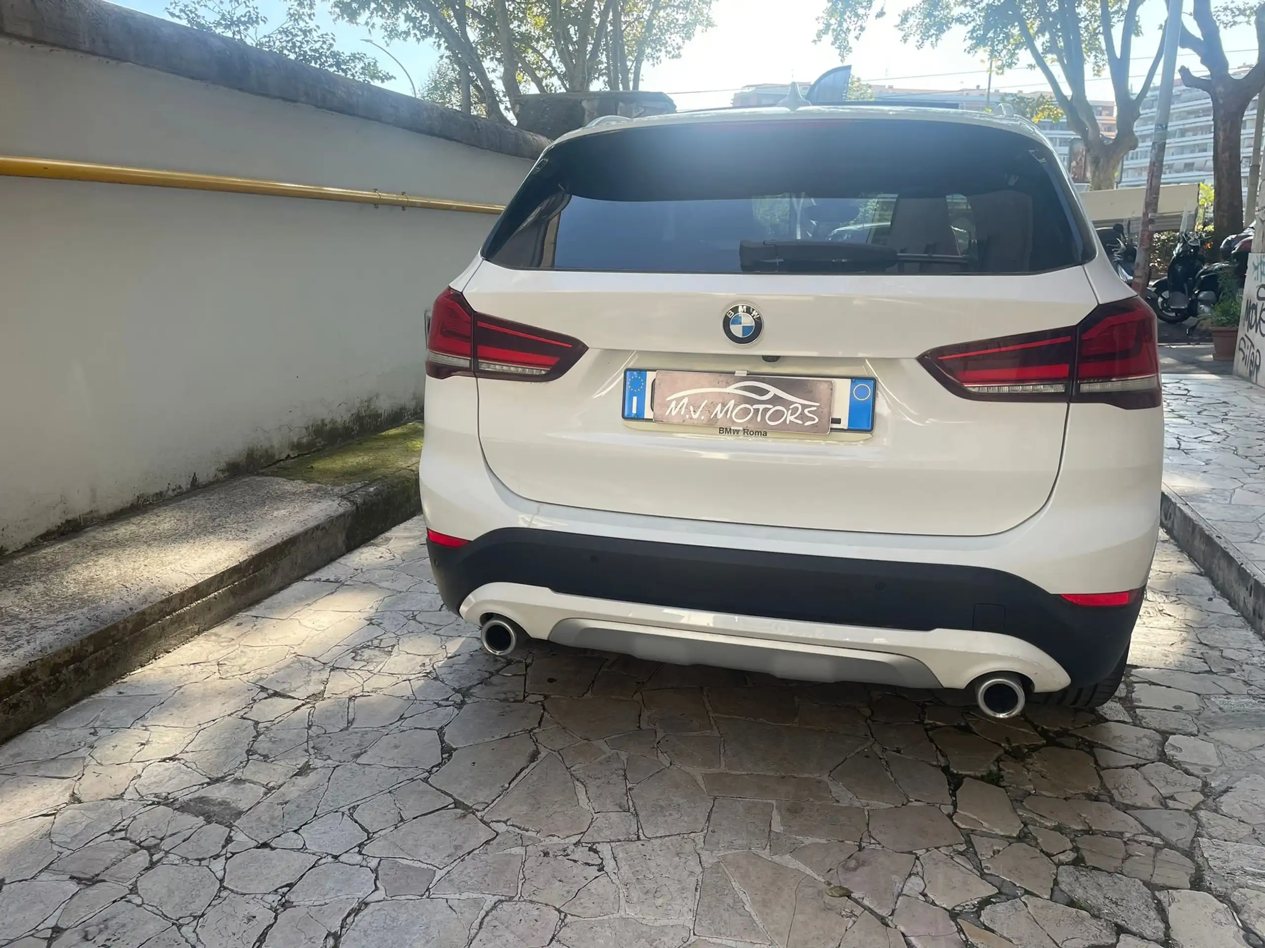 BMW - X1