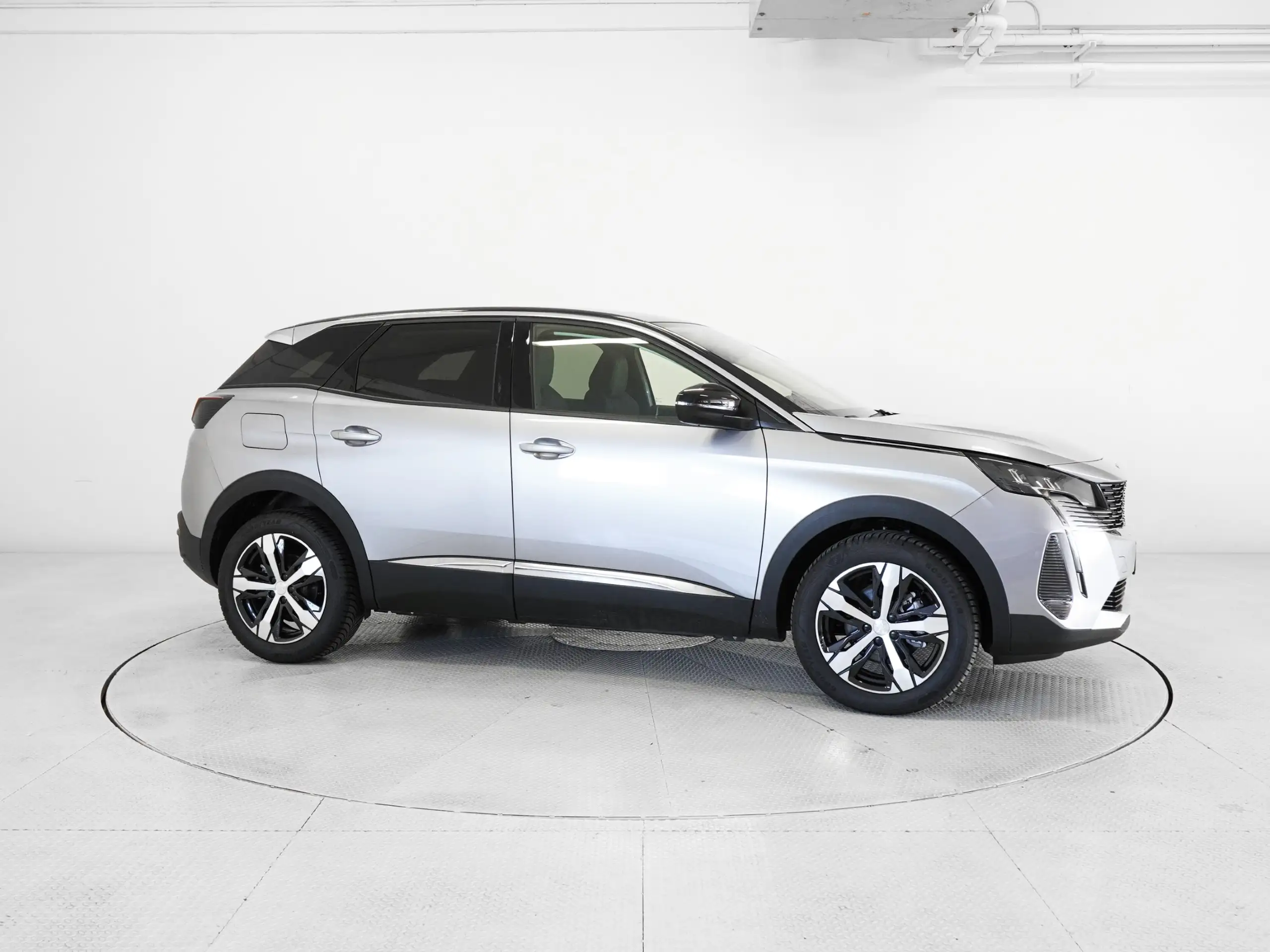 Peugeot - 3008