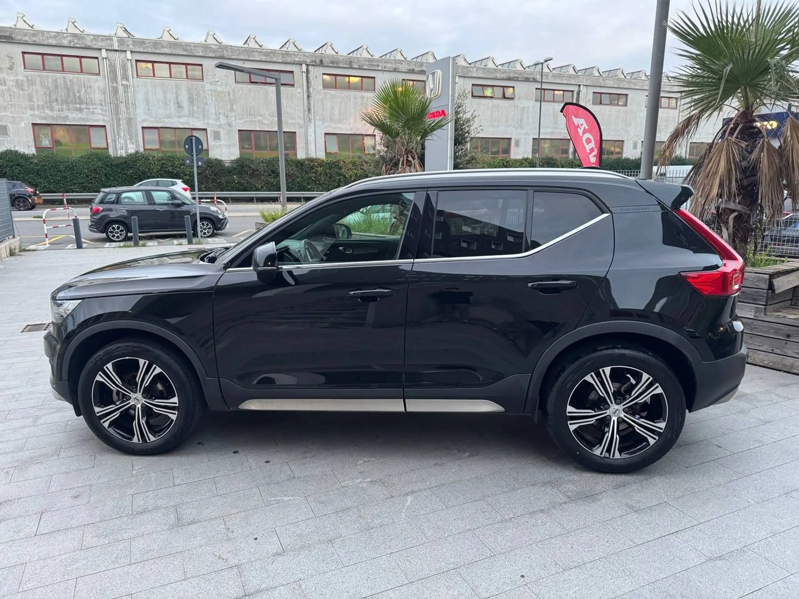 Volvo - XC40