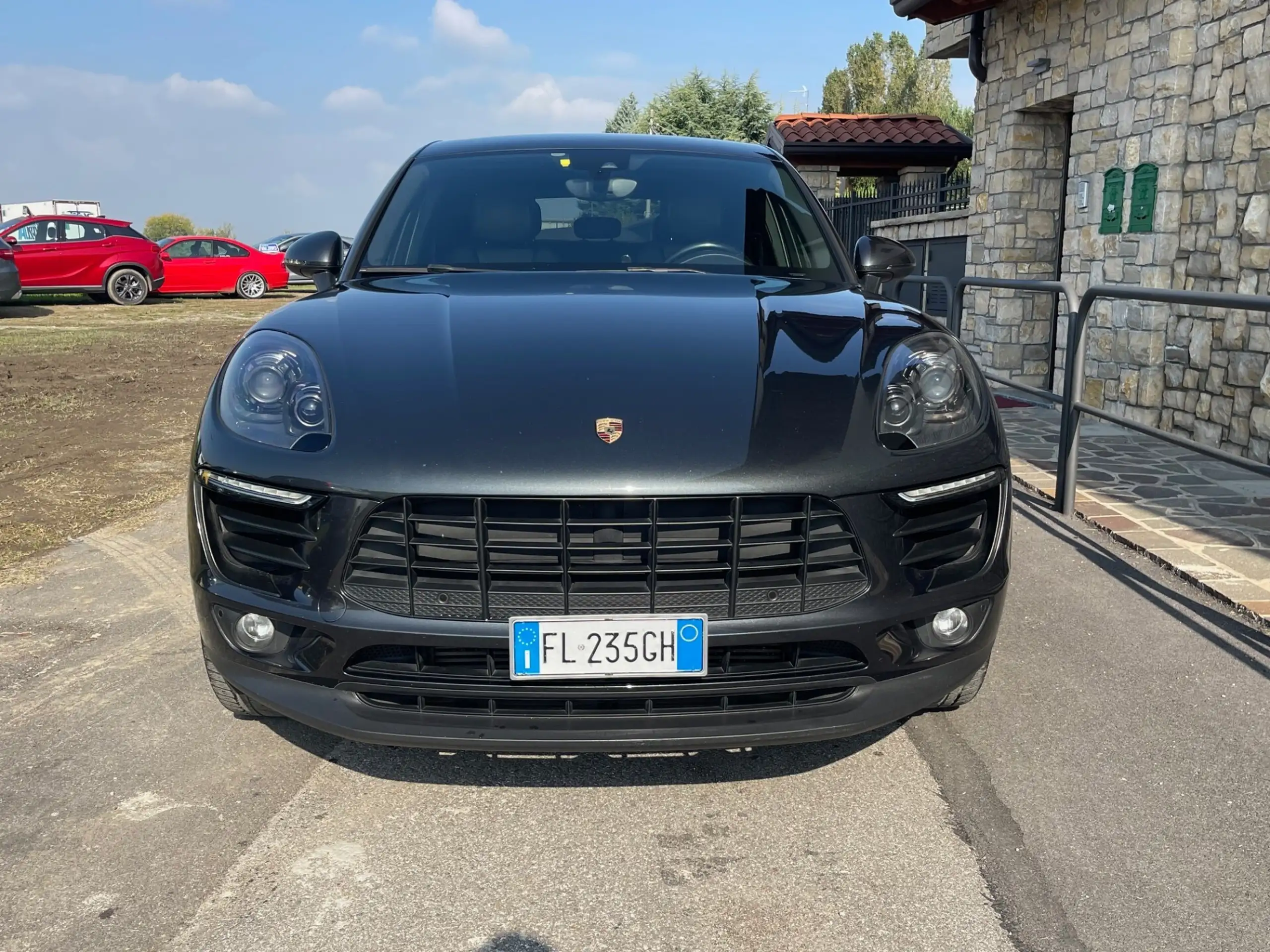 Porsche - Macan