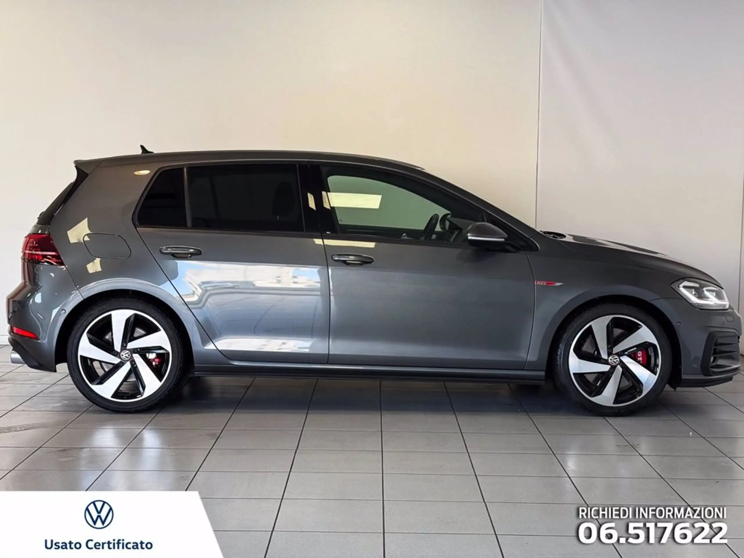 Volkswagen - Golf