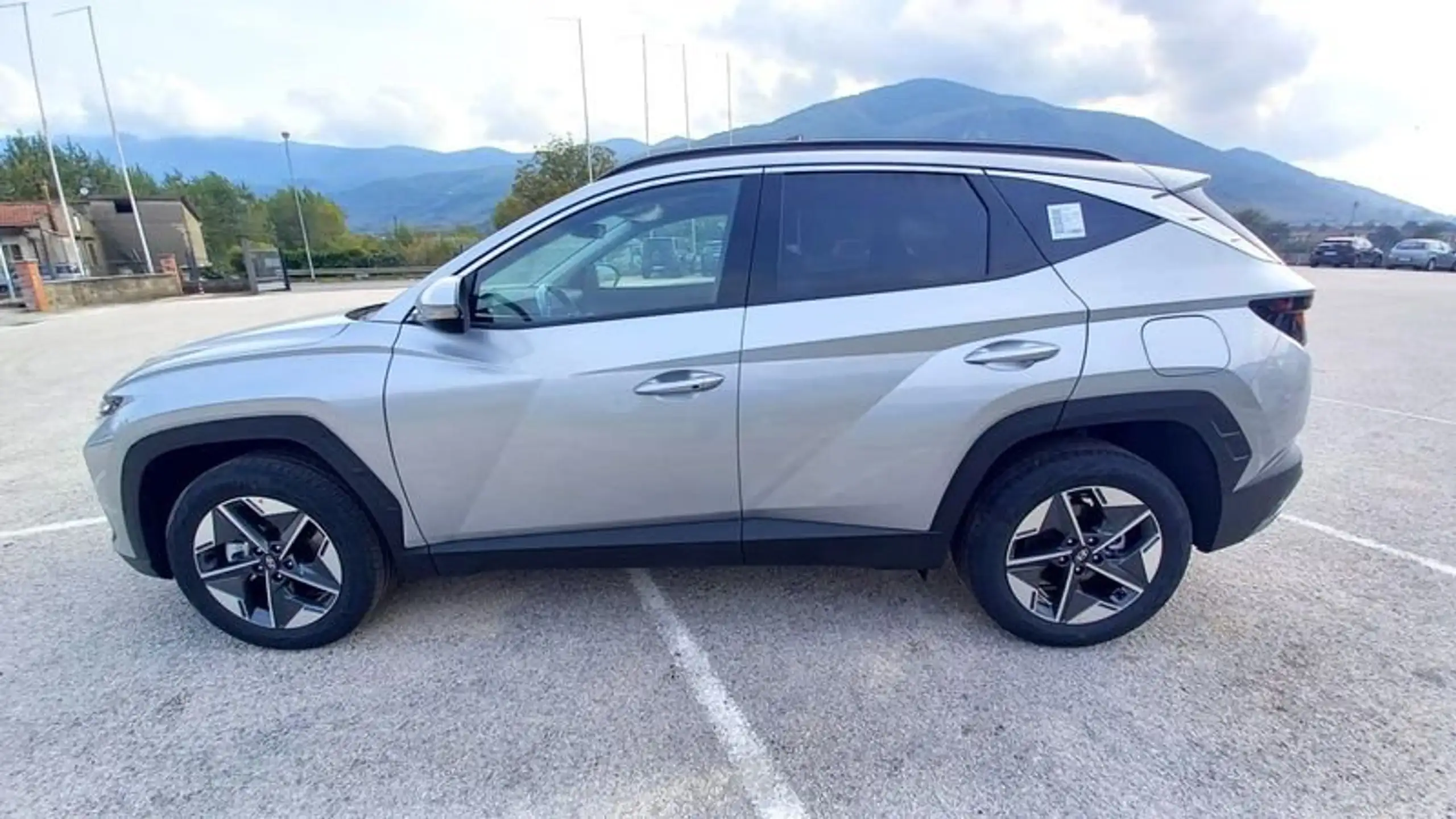 Hyundai - TUCSON