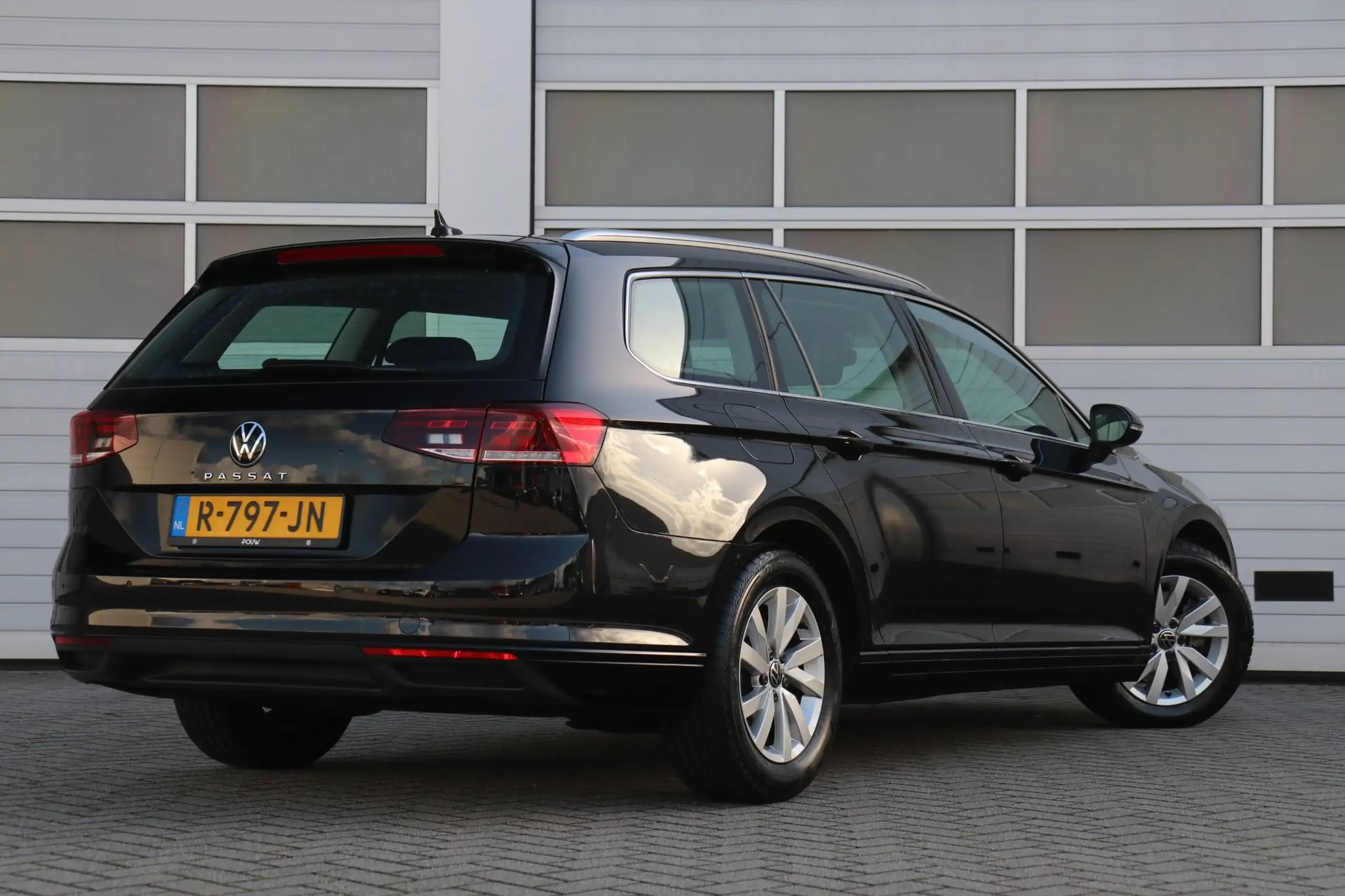 Volkswagen - Passat Variant