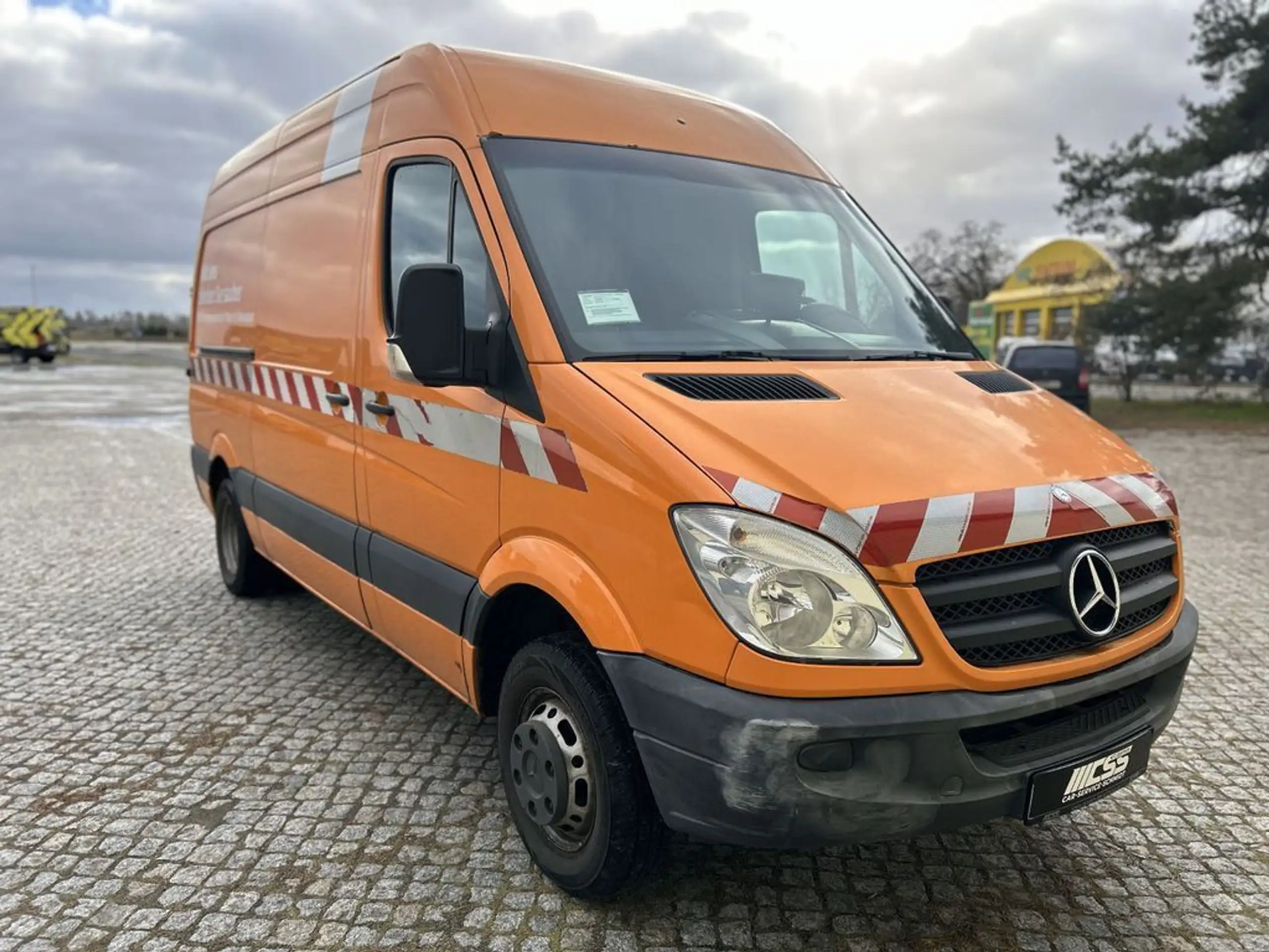 Mercedes-Benz - Sprinter