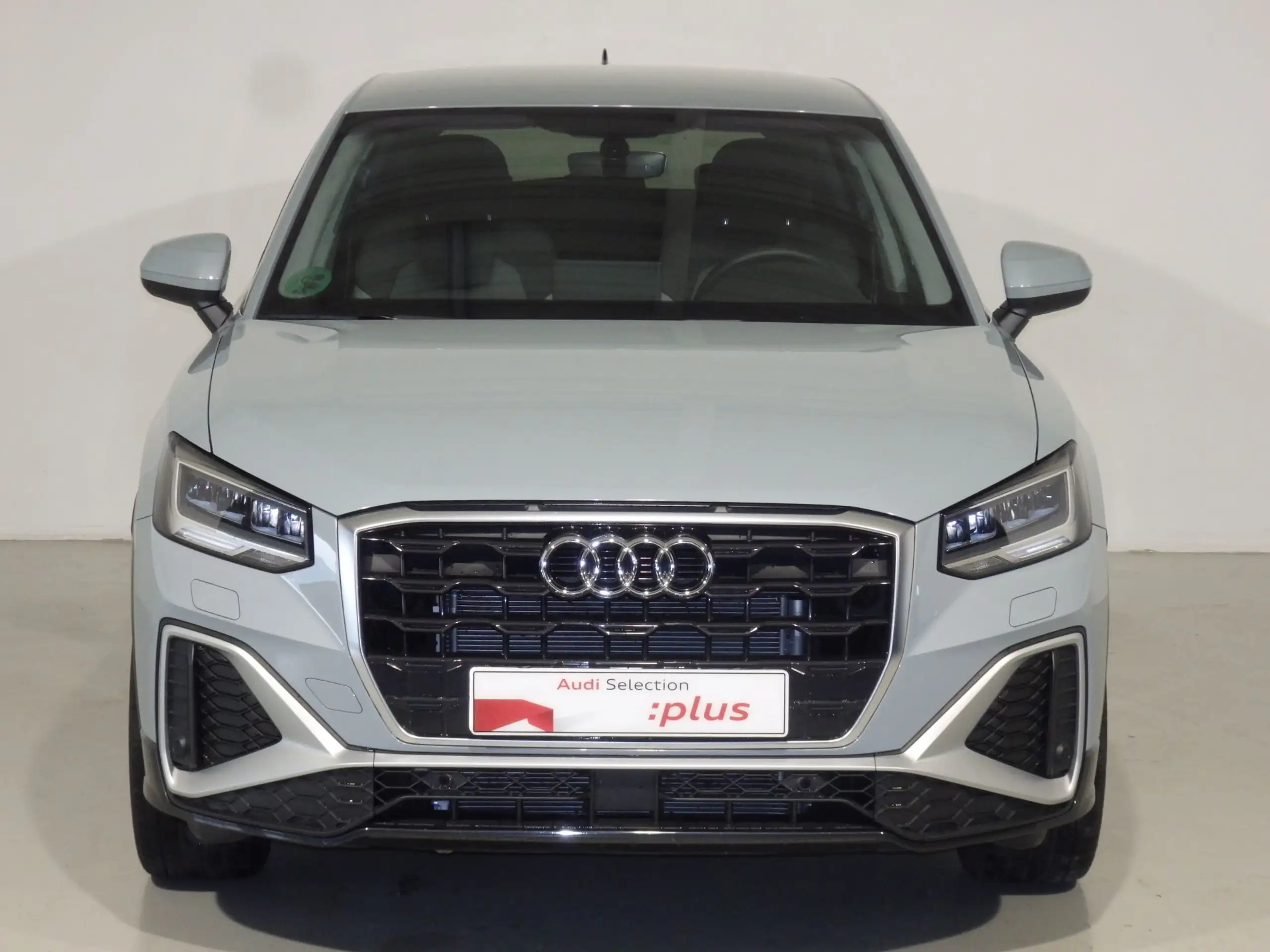 Audi - Q2