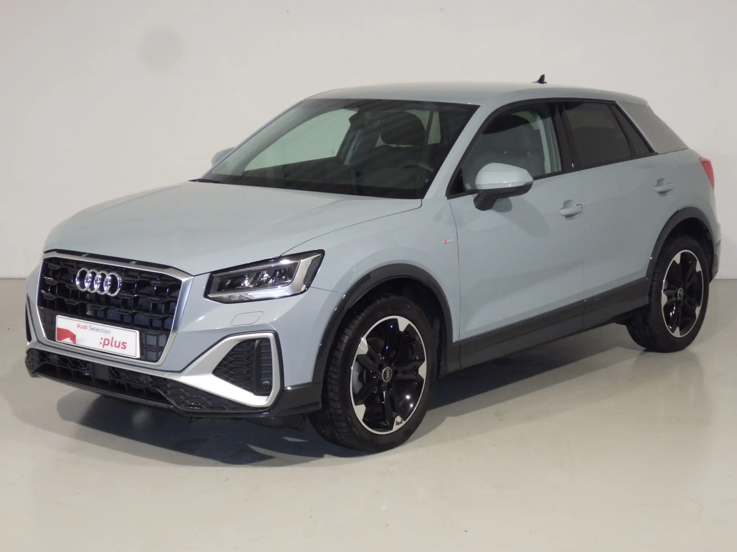 Audi - Q2