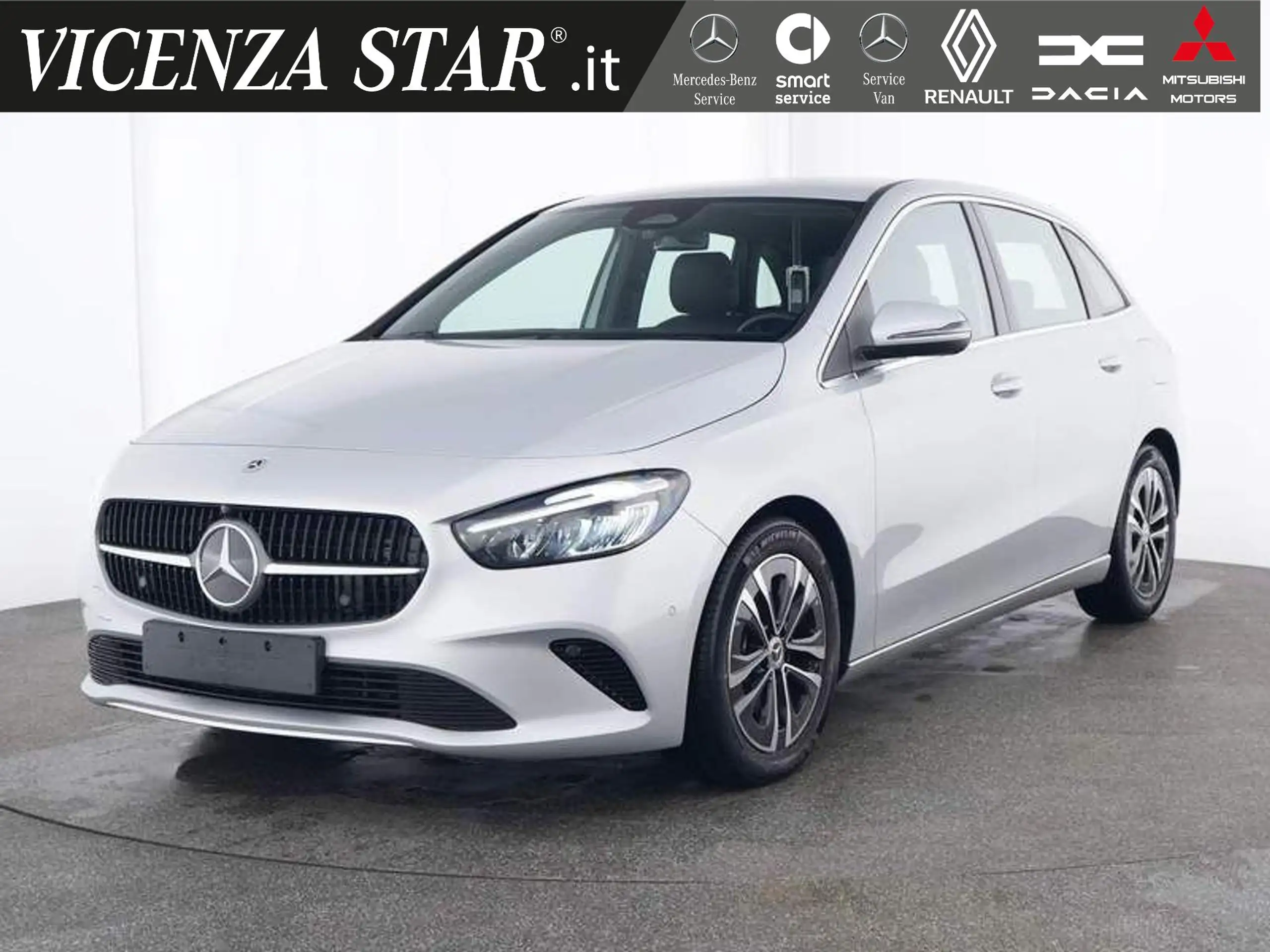 Mercedes-Benz B 180 2023