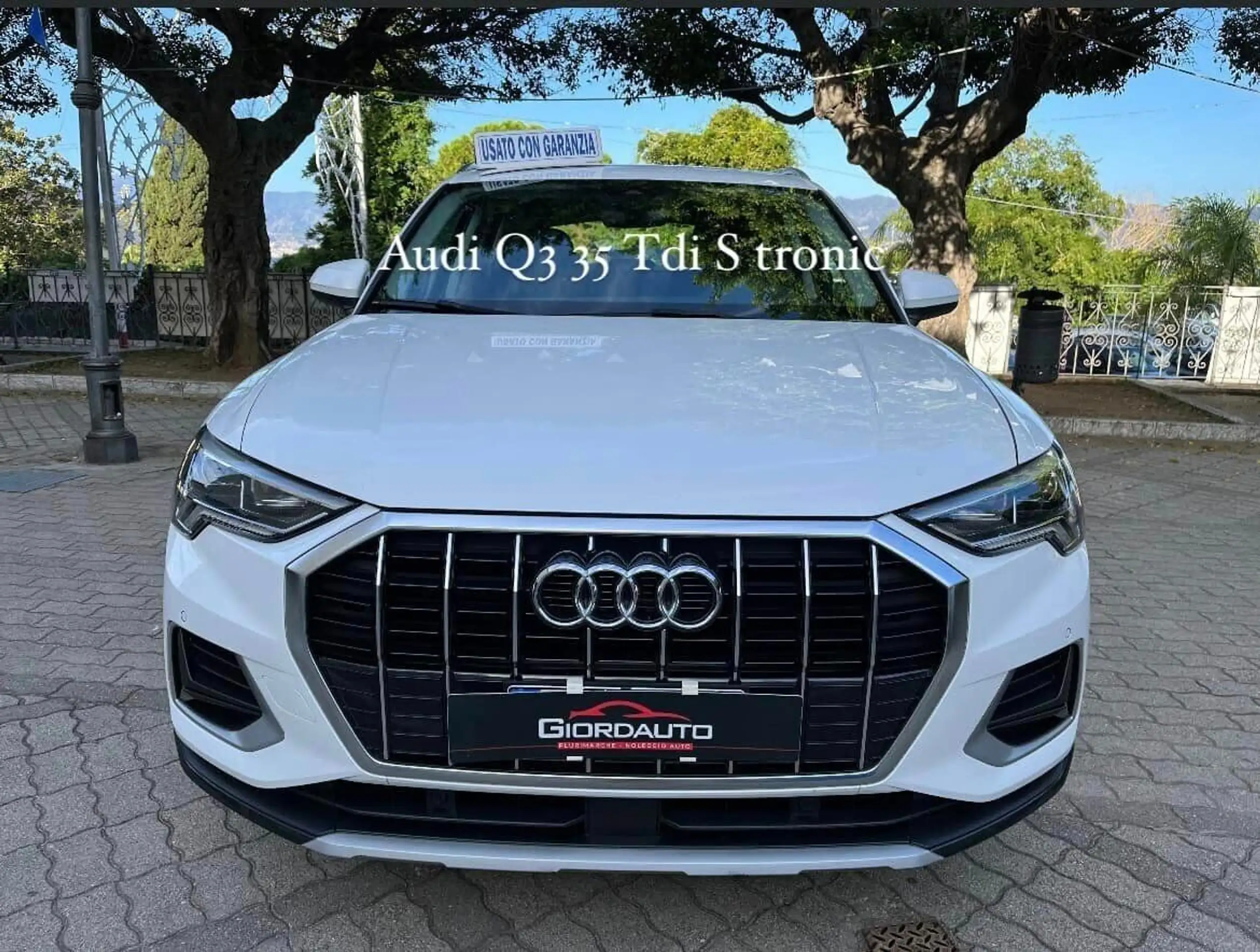 Audi - Q3