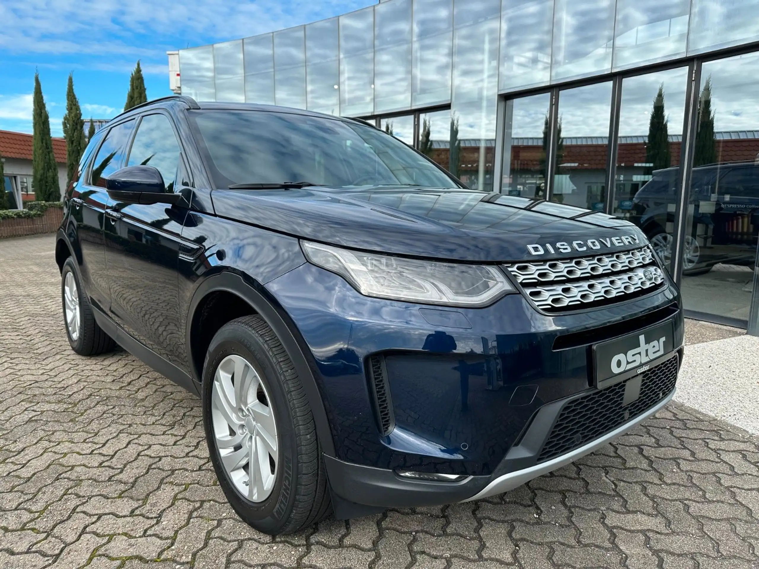 Land Rover - Discovery Sport