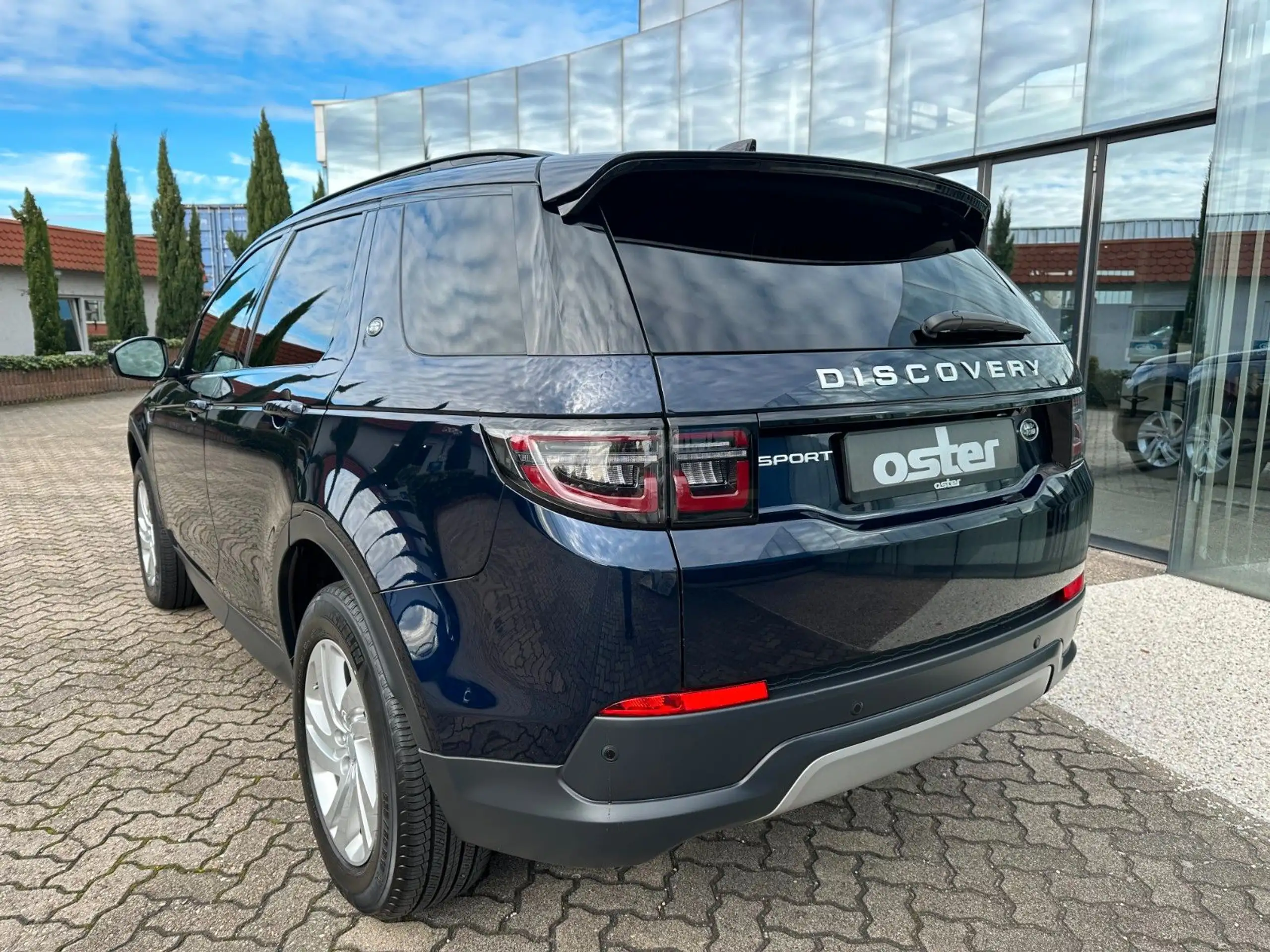 Land Rover - Discovery Sport