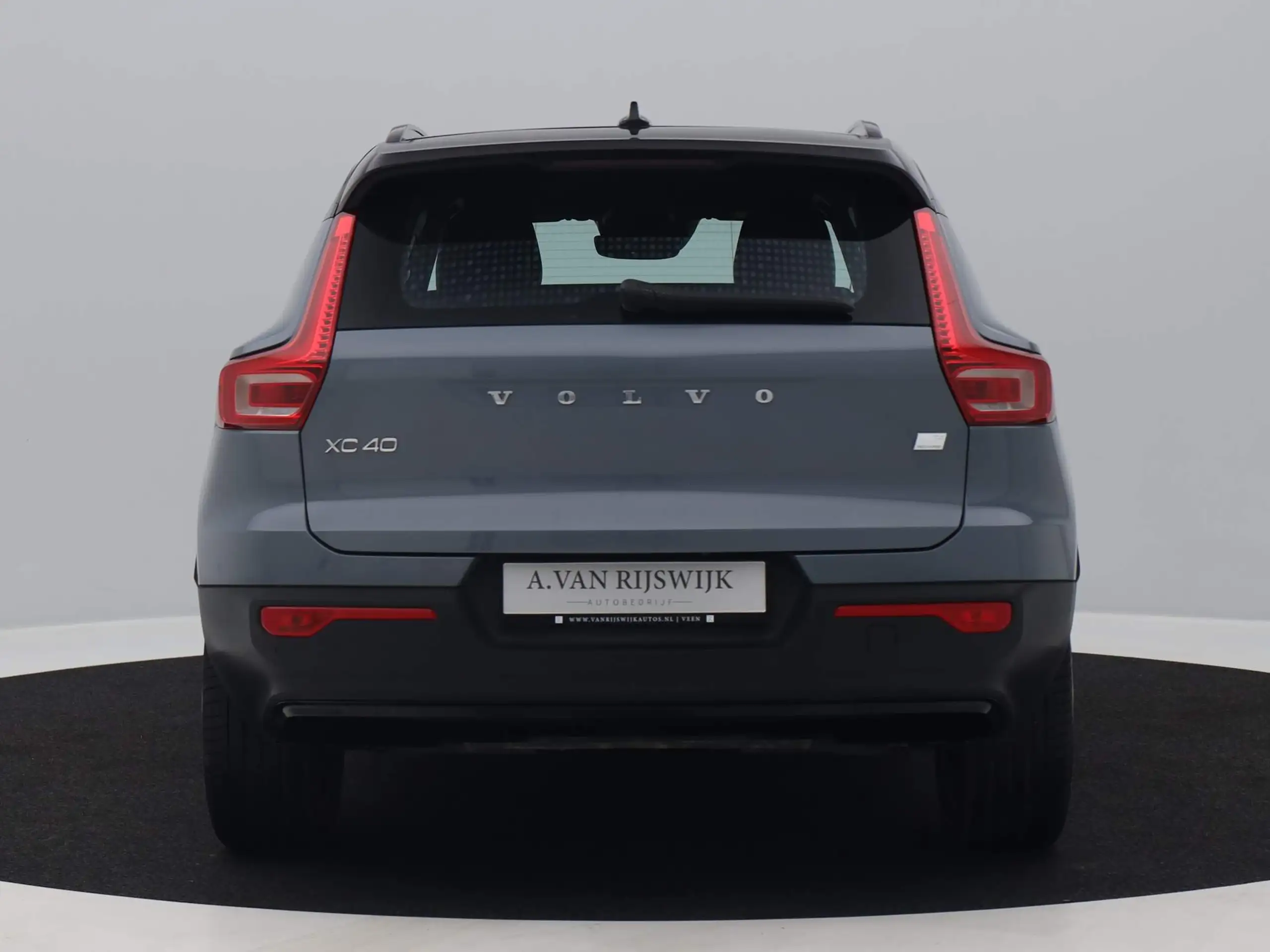 Volvo - XC40