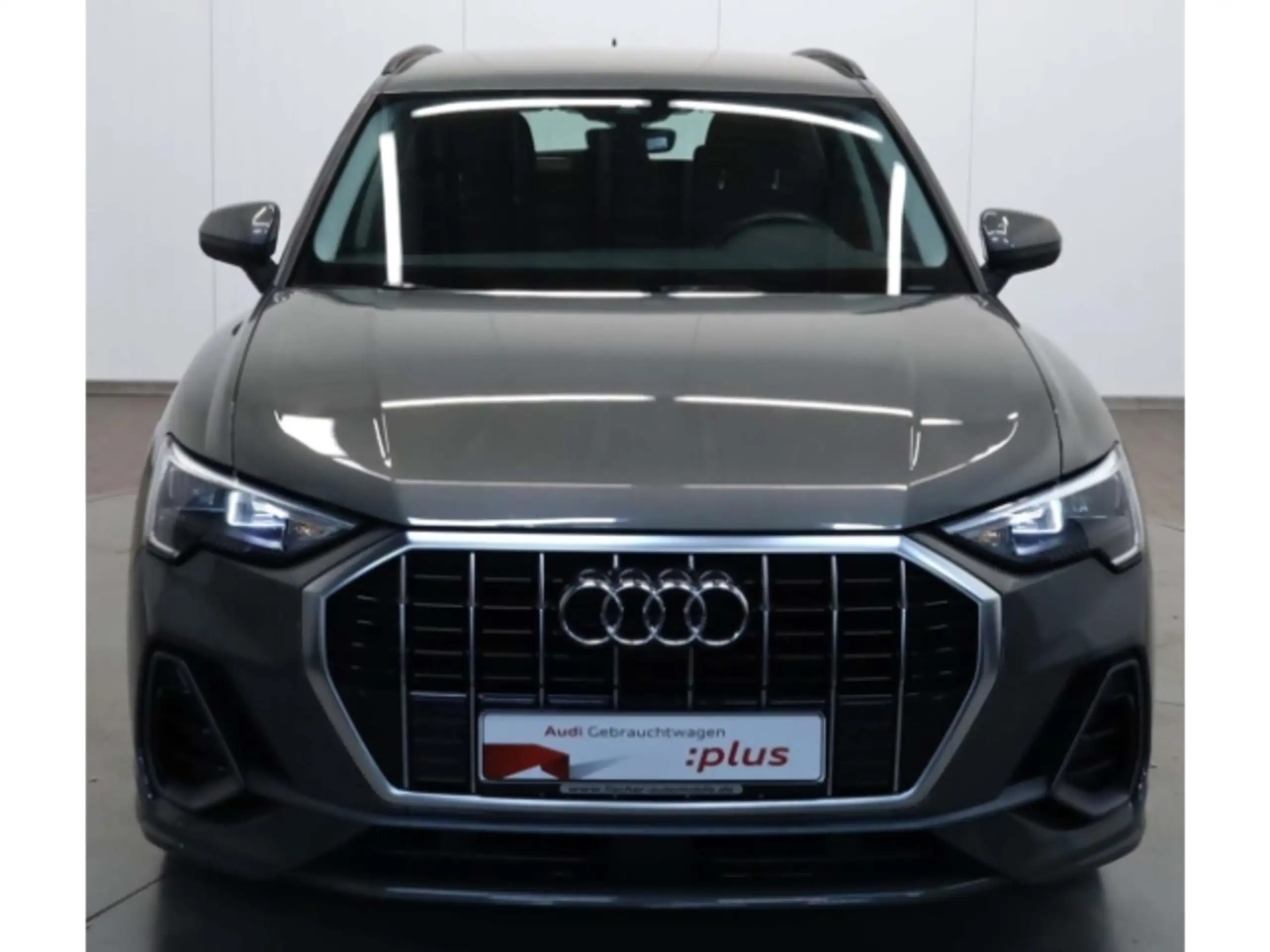 Audi - Q3