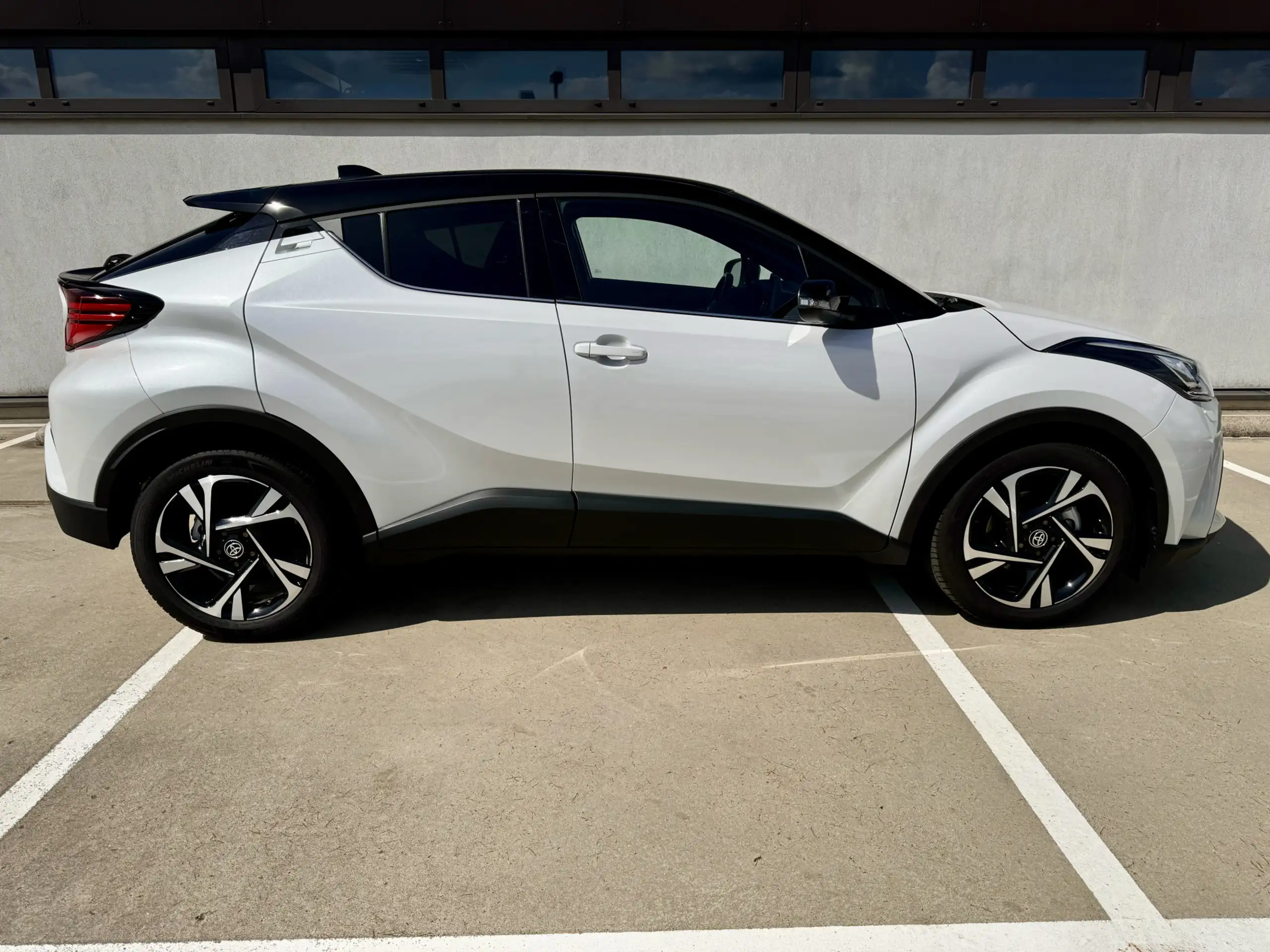 Toyota - C-HR