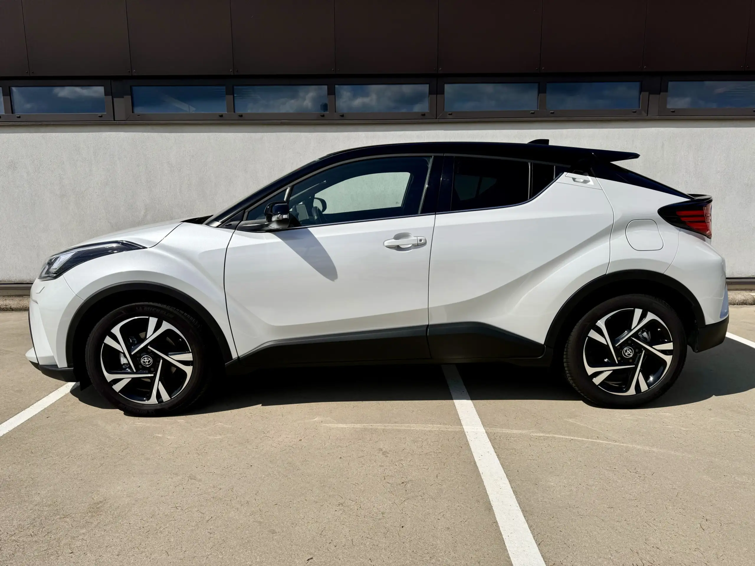 Toyota - C-HR