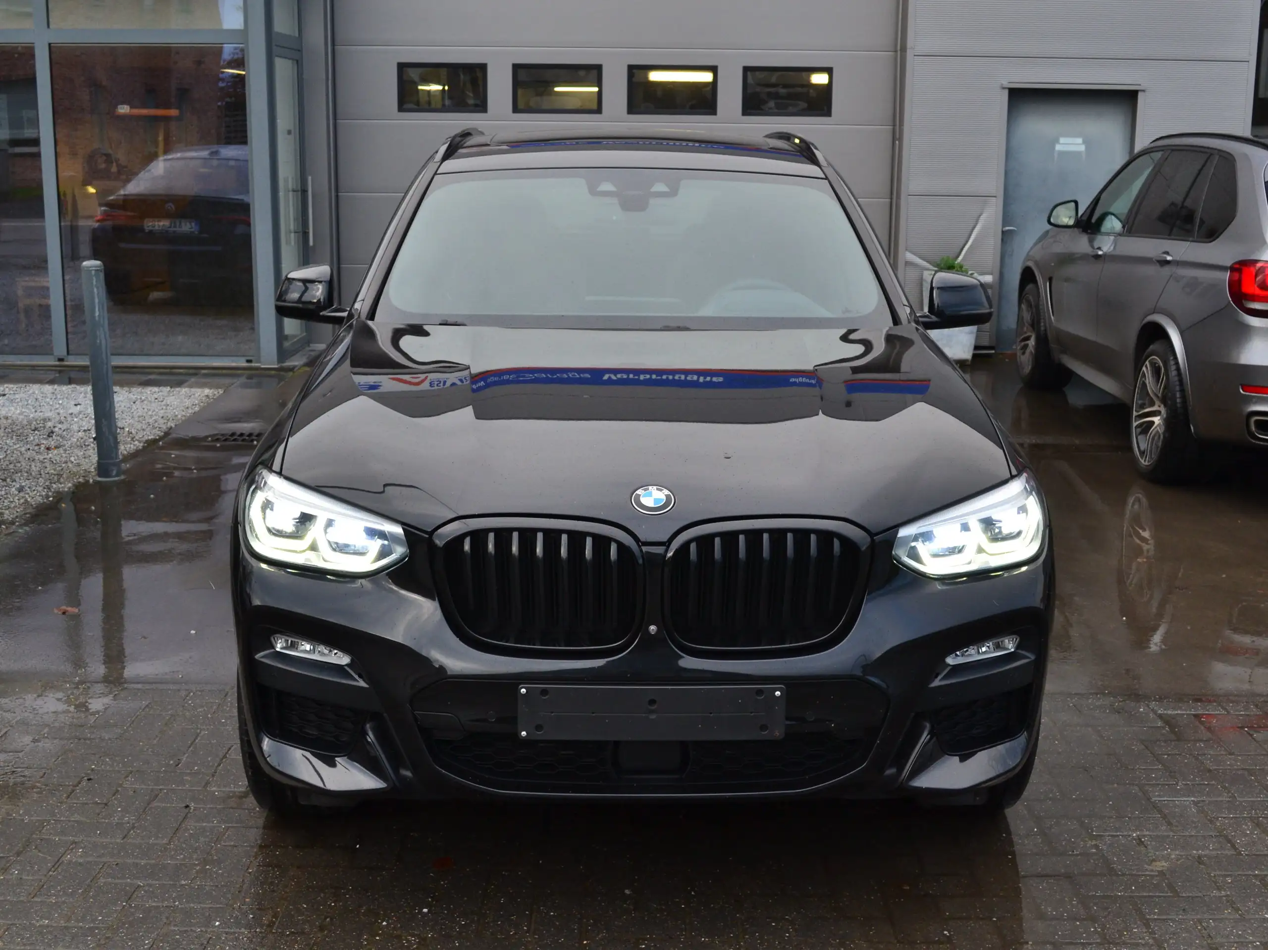 BMW - X3