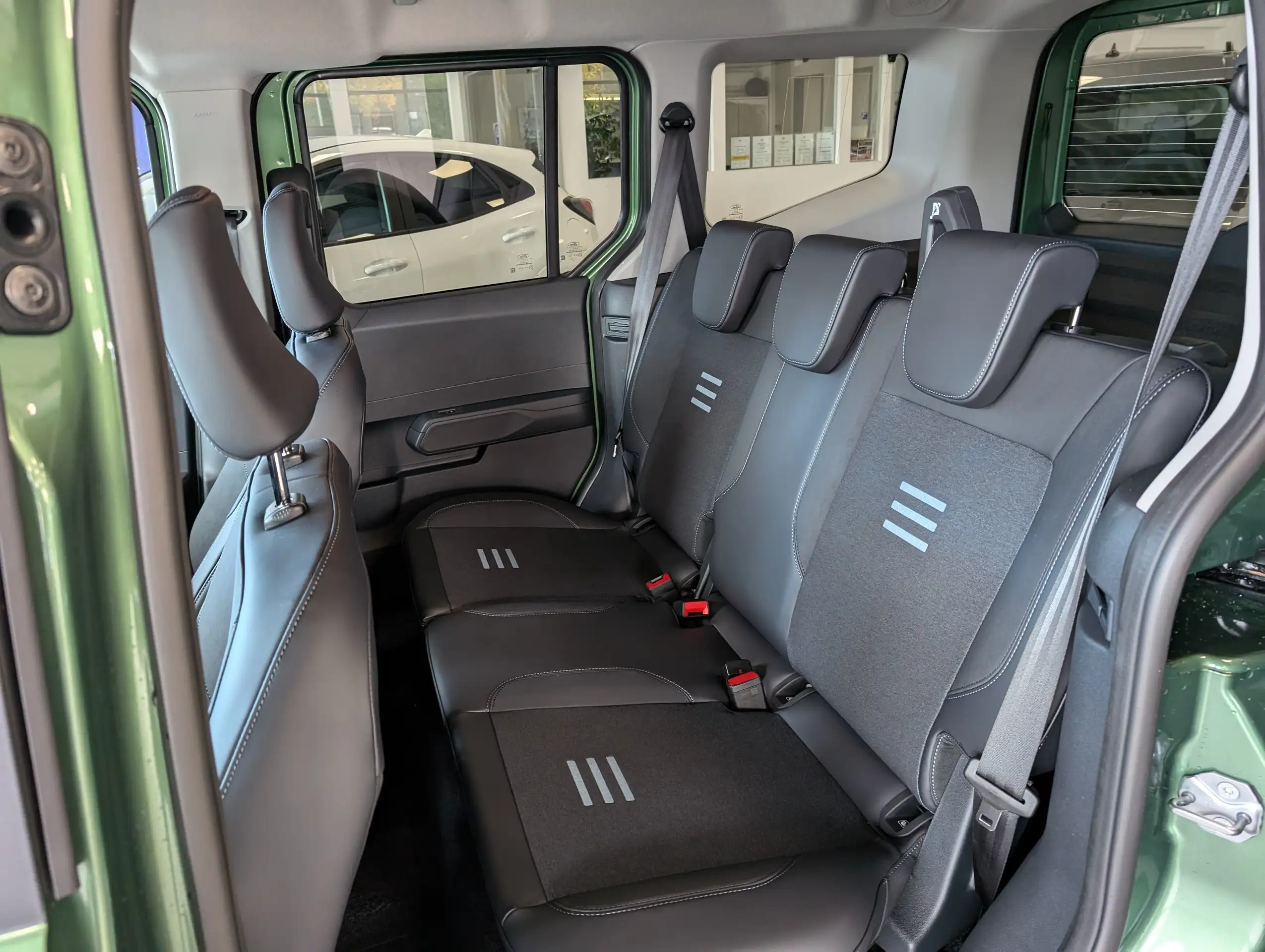 Ford - Tourneo Courier