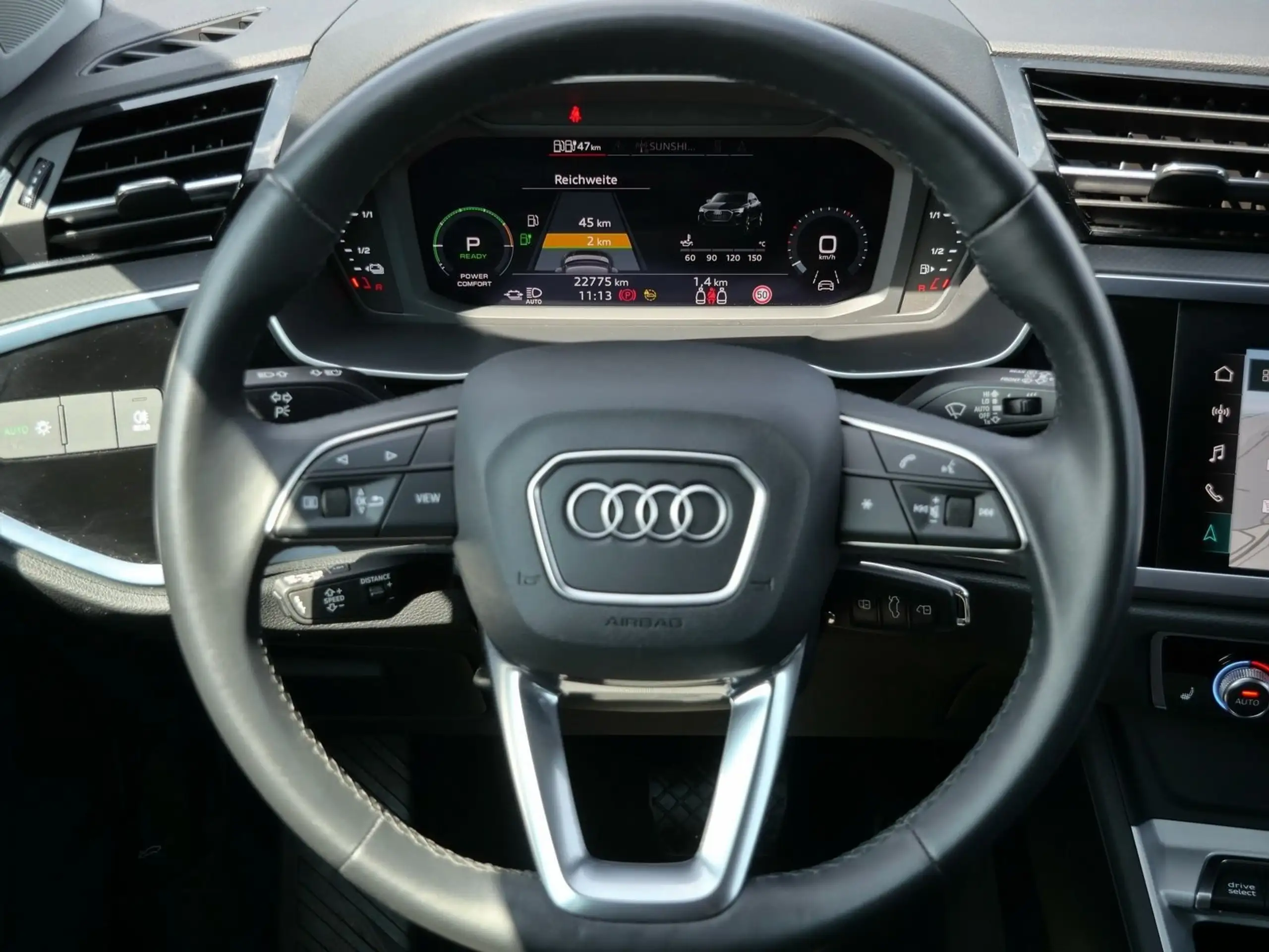 Audi - Q3