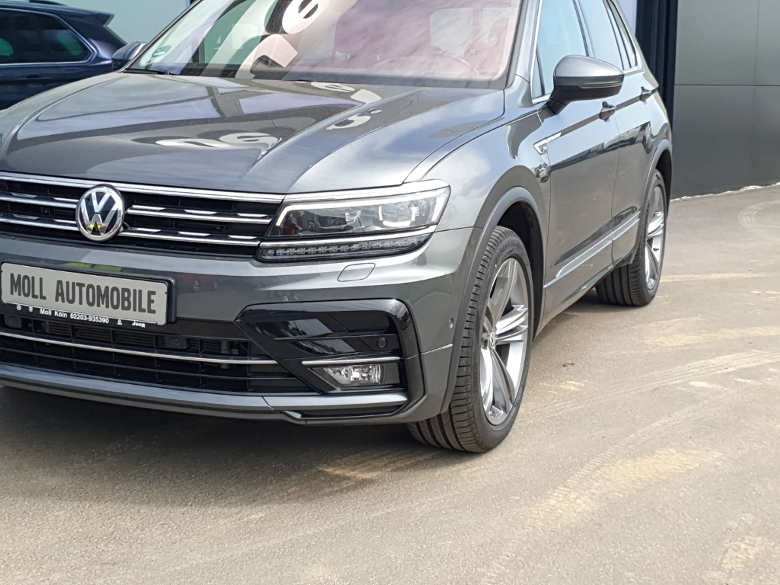 Volkswagen - Tiguan