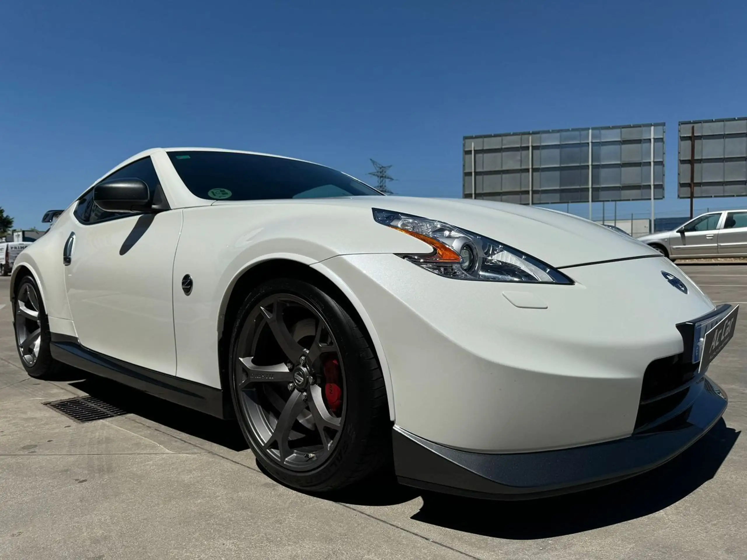 Nissan - 370Z