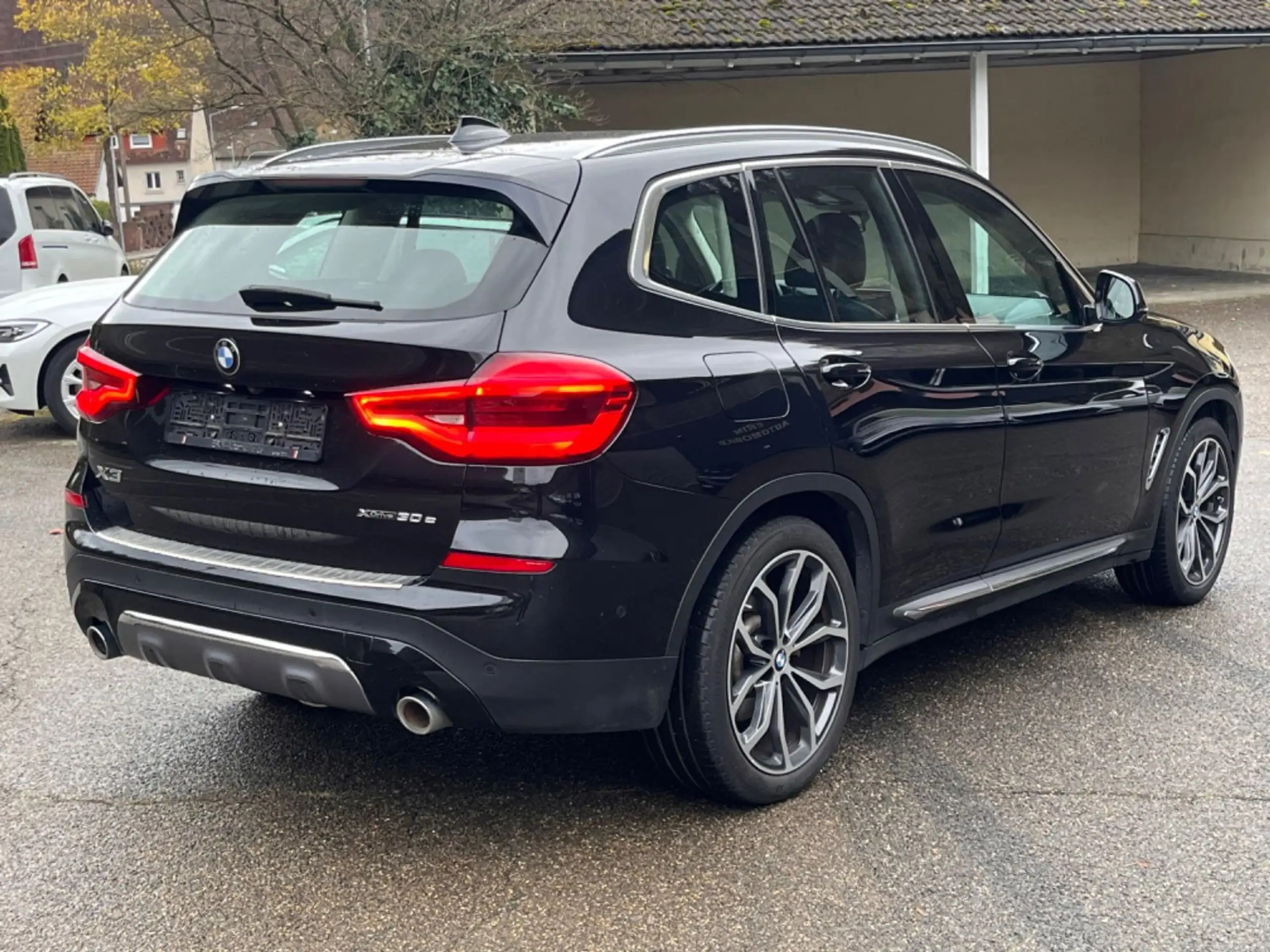 BMW - X3