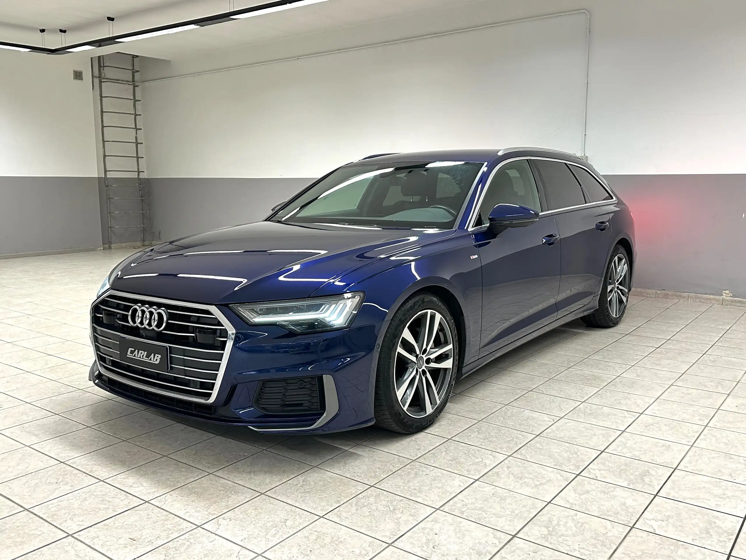 Audi - A6