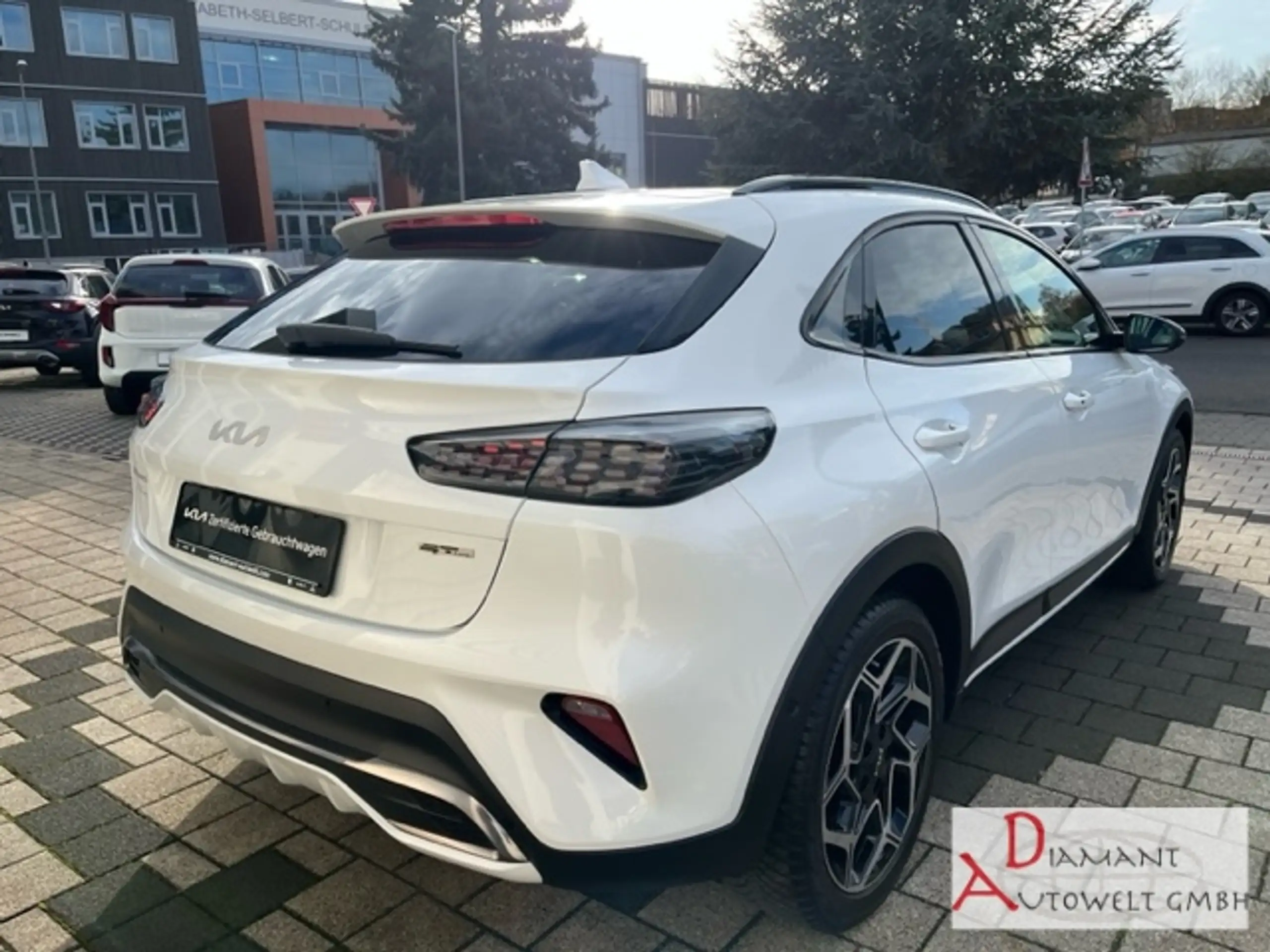 Kia - XCeed